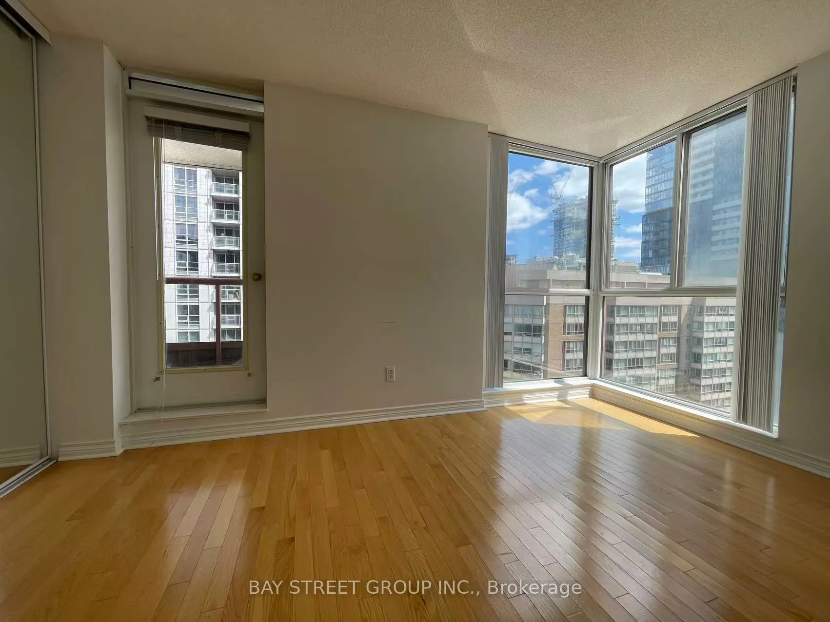 736 Bay Street #1910