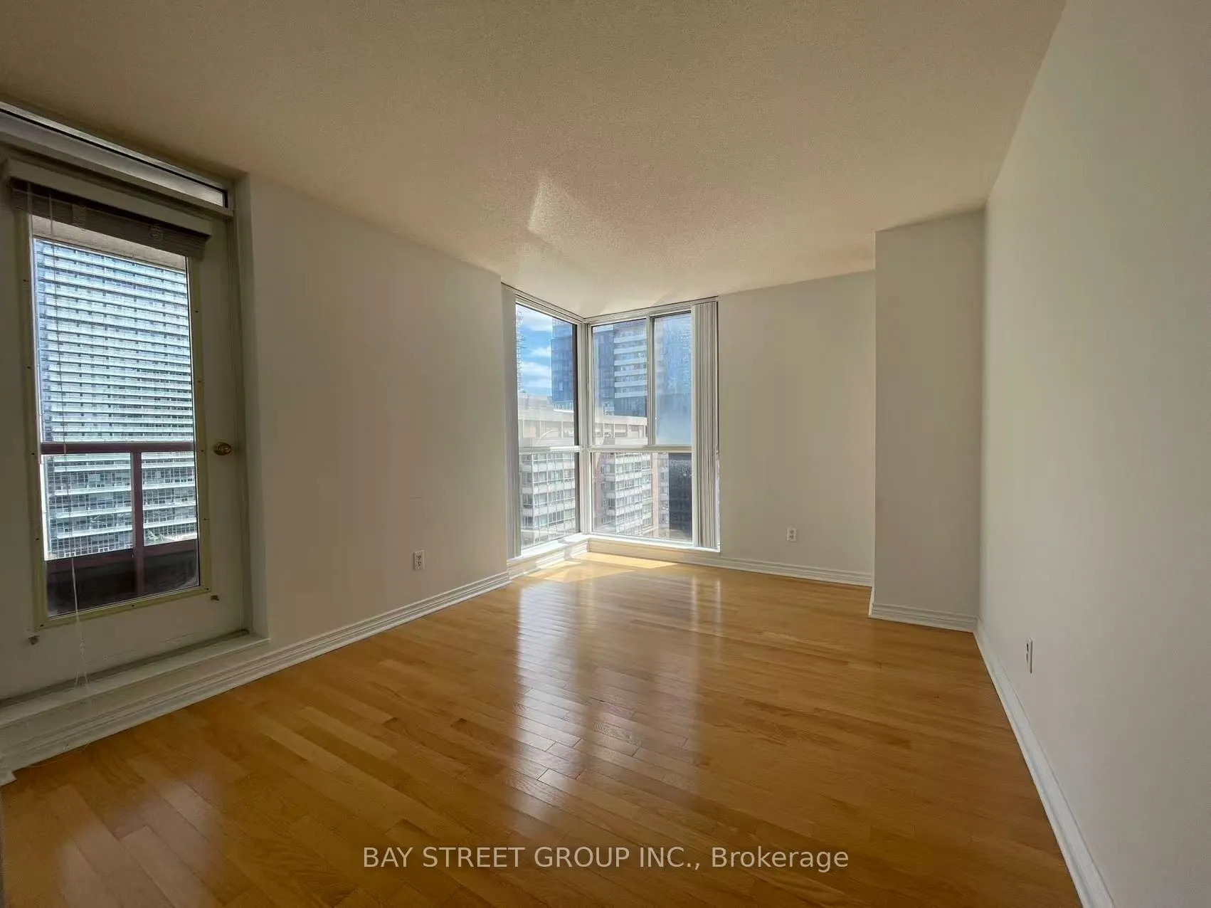 736 Bay Street #1910