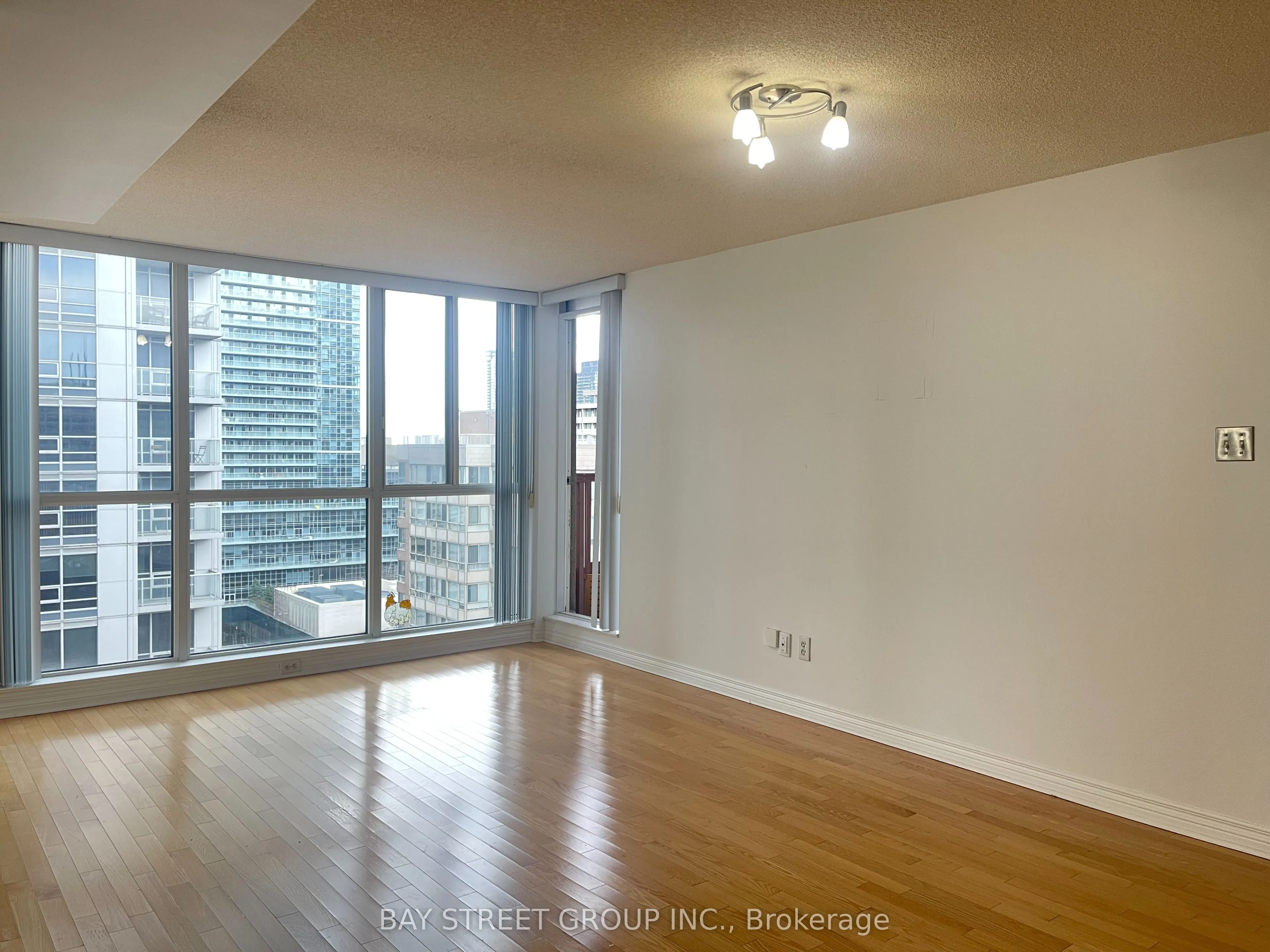 736 Bay Street #1910