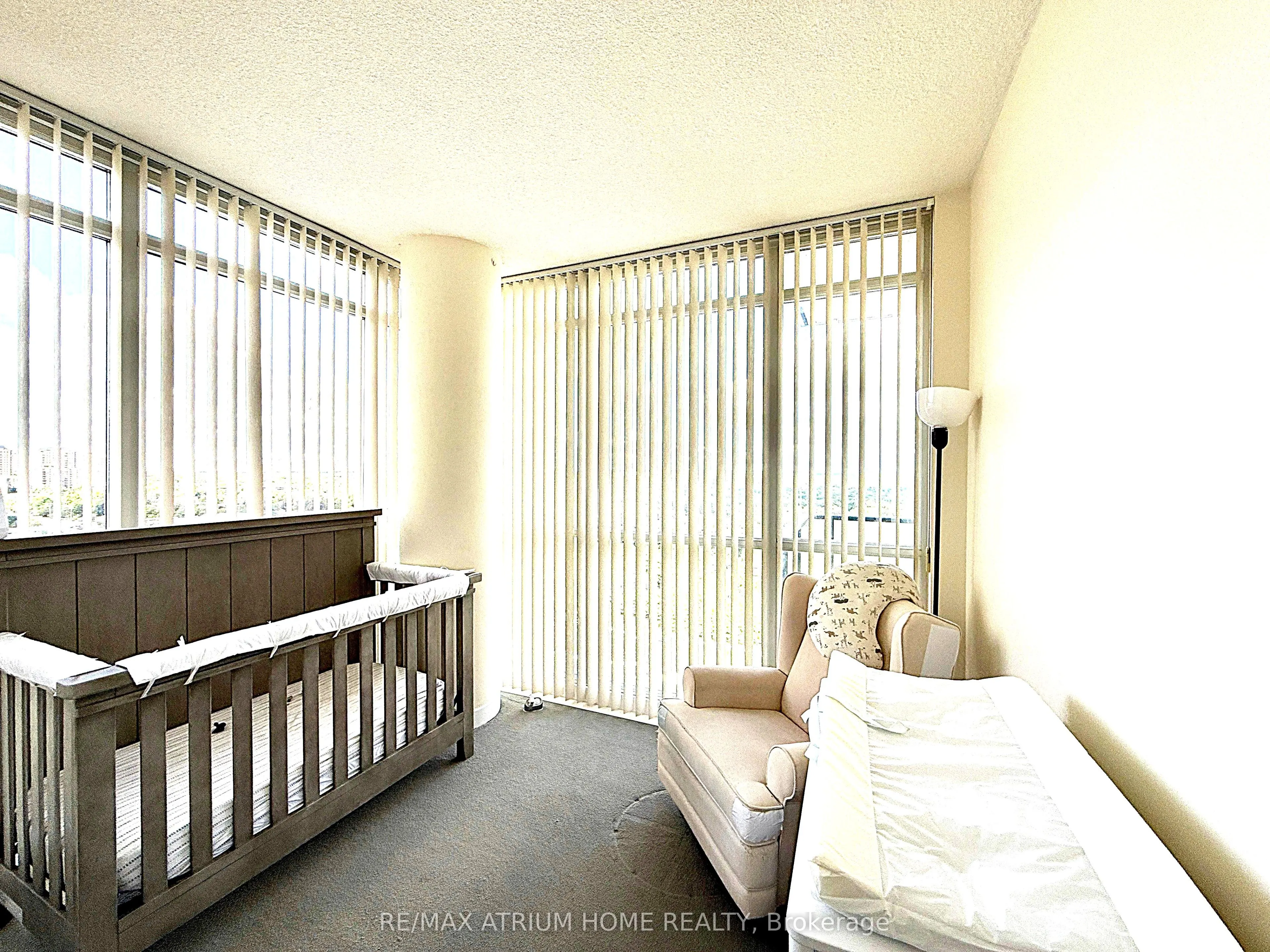 29 Singer Court #2605