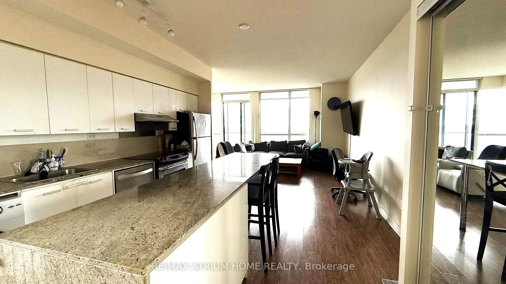 29 Singer Court #2605