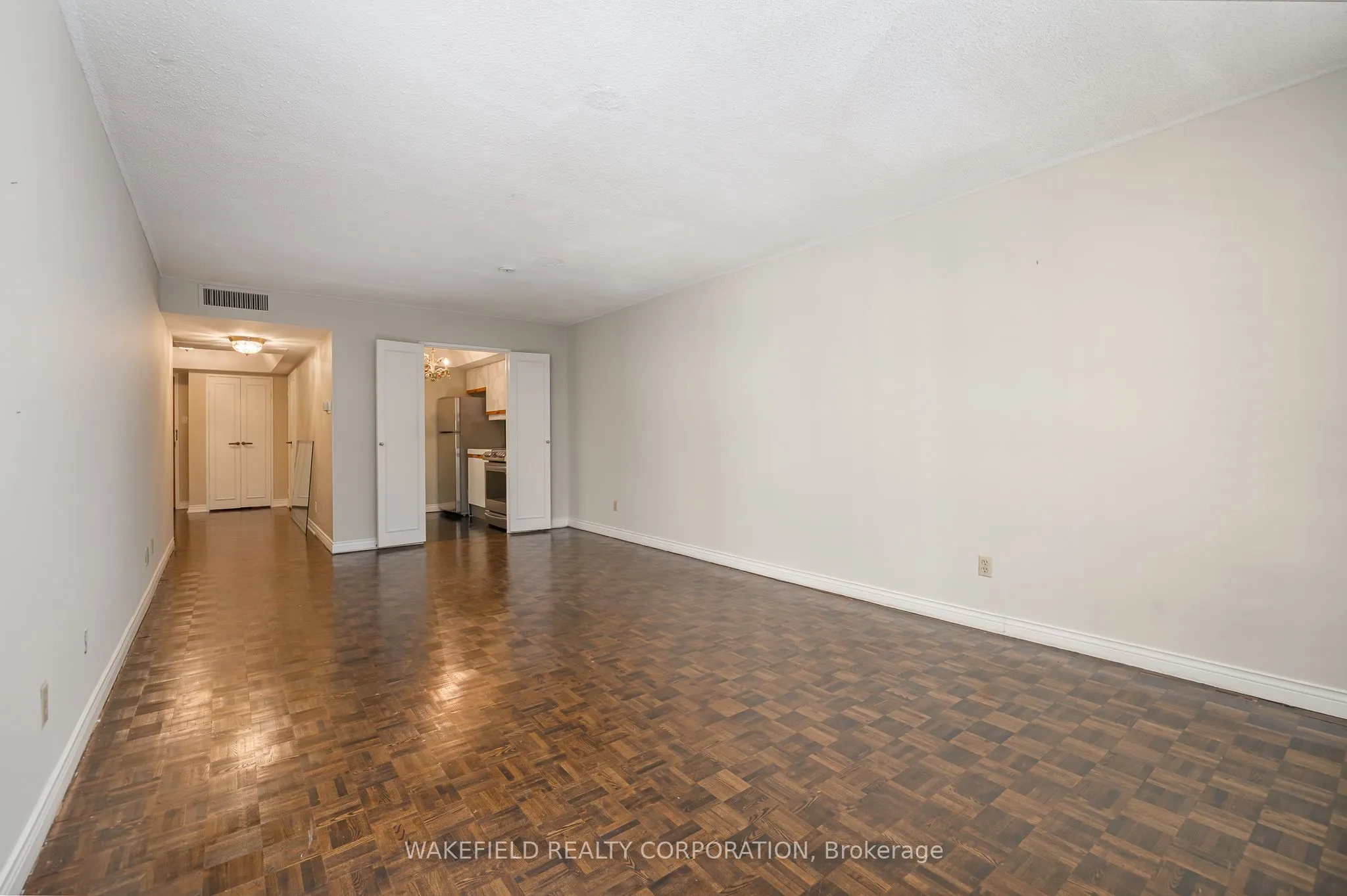 61 St Clair Avenue W #505
