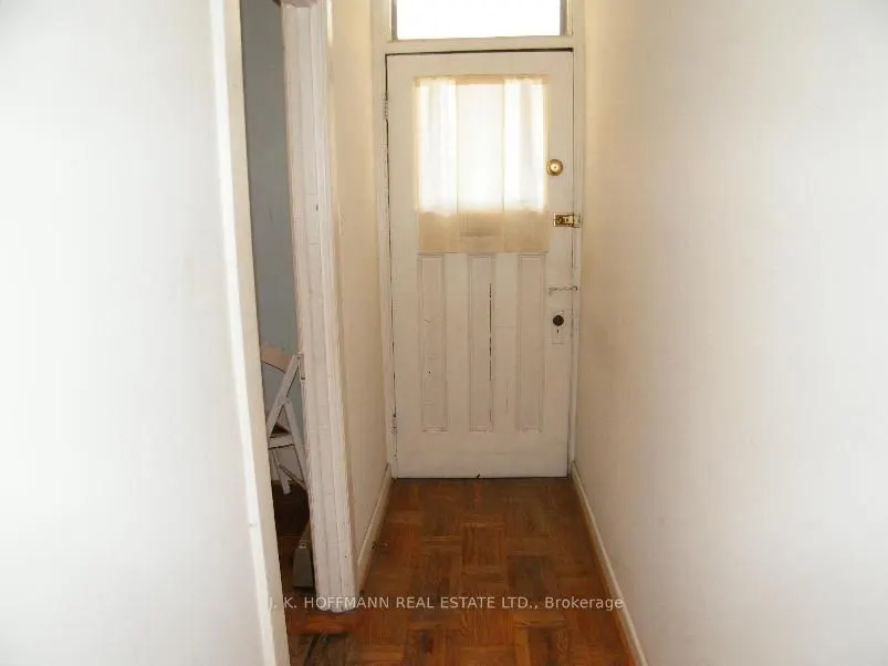 12 Whitaker Avenue