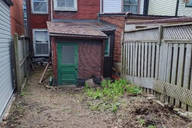 12 Whitaker Avenue