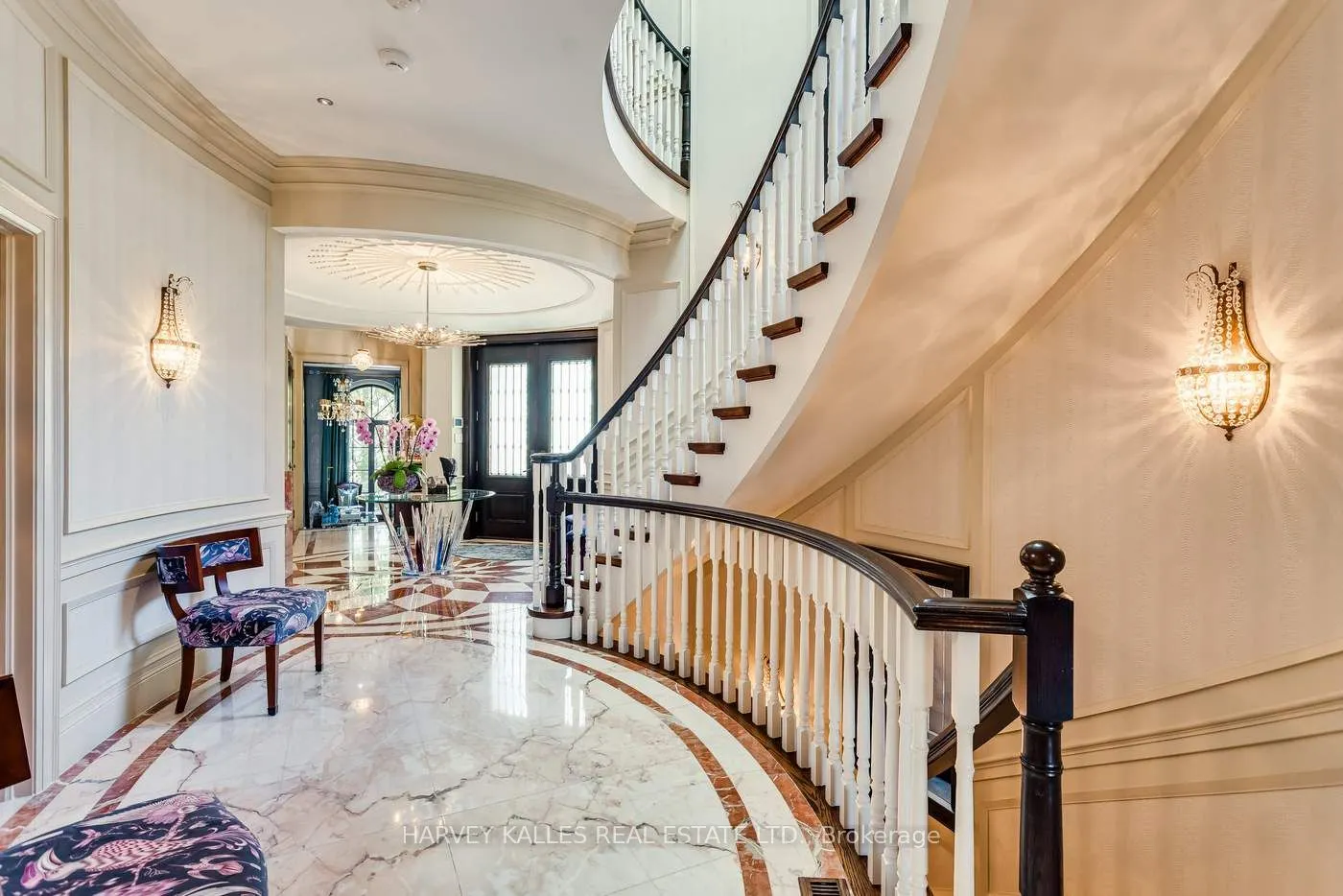 92 South Drive