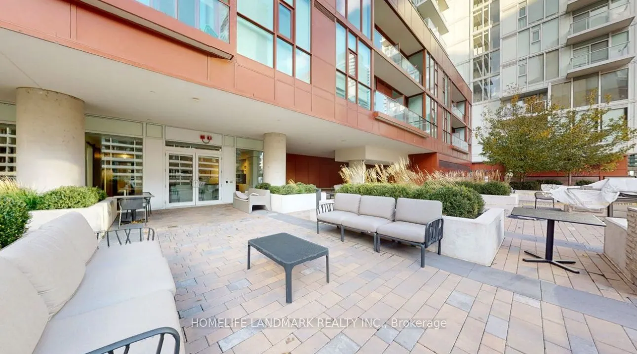 33 Helendale Avenue #601