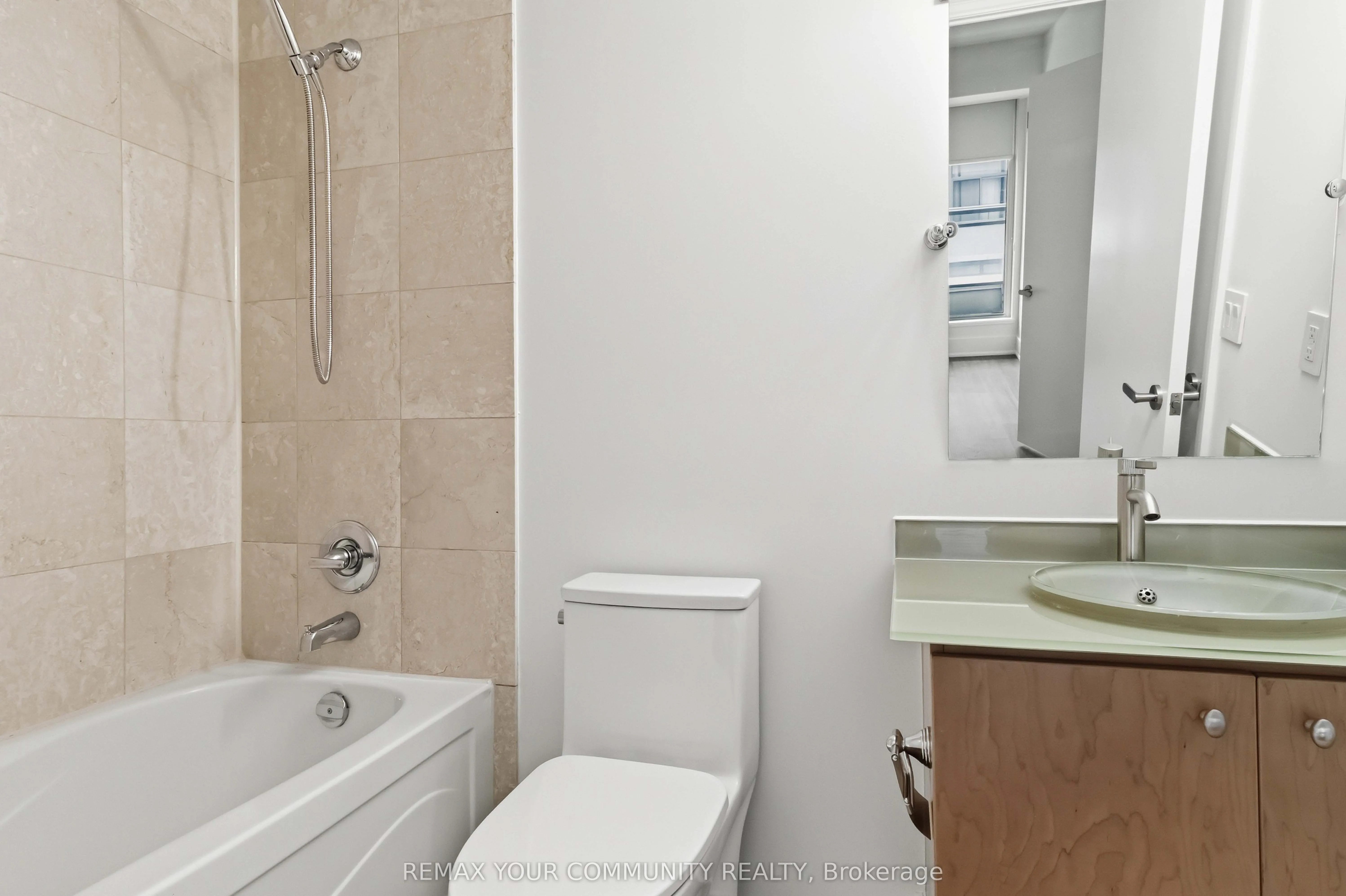 8 Scollard Street #606