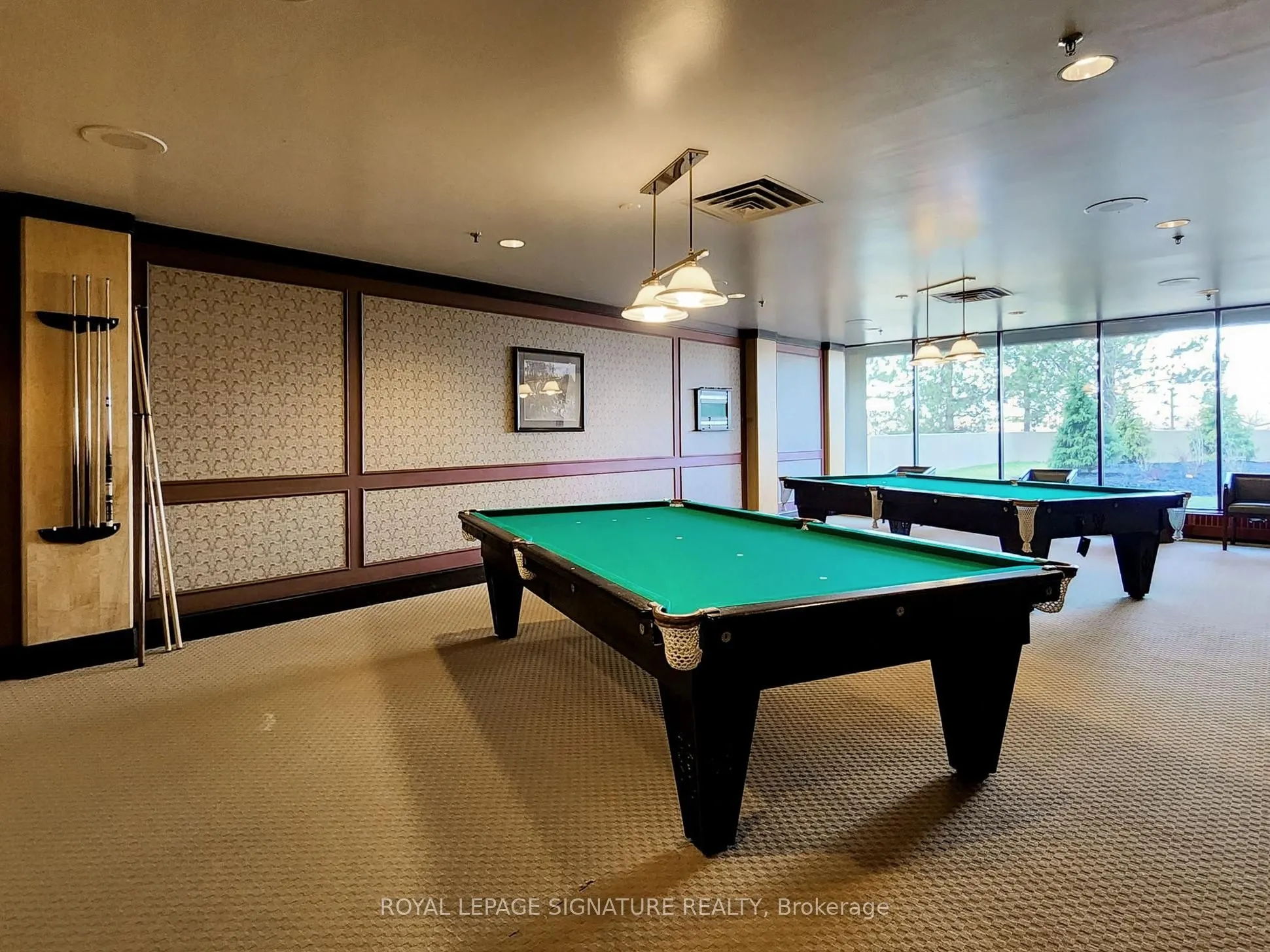 85 Skymark Drive #1001