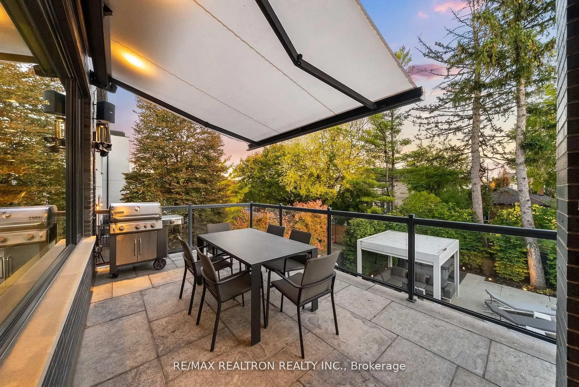 75 Bannockburn Avenue
