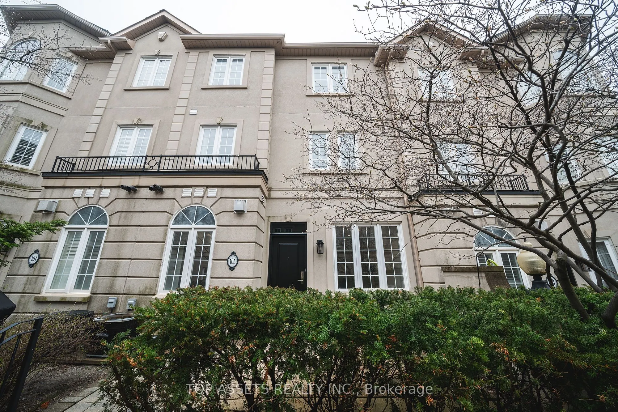 11 Everson Drive #105