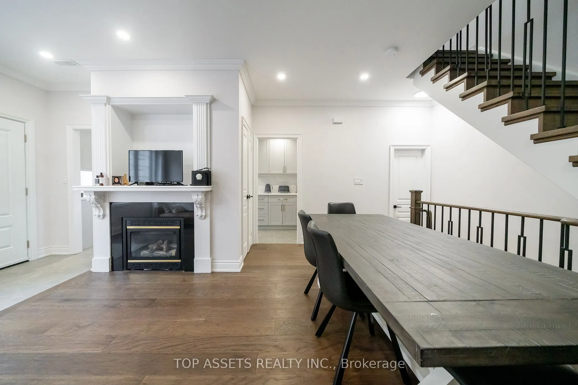 11 Everson Drive #105