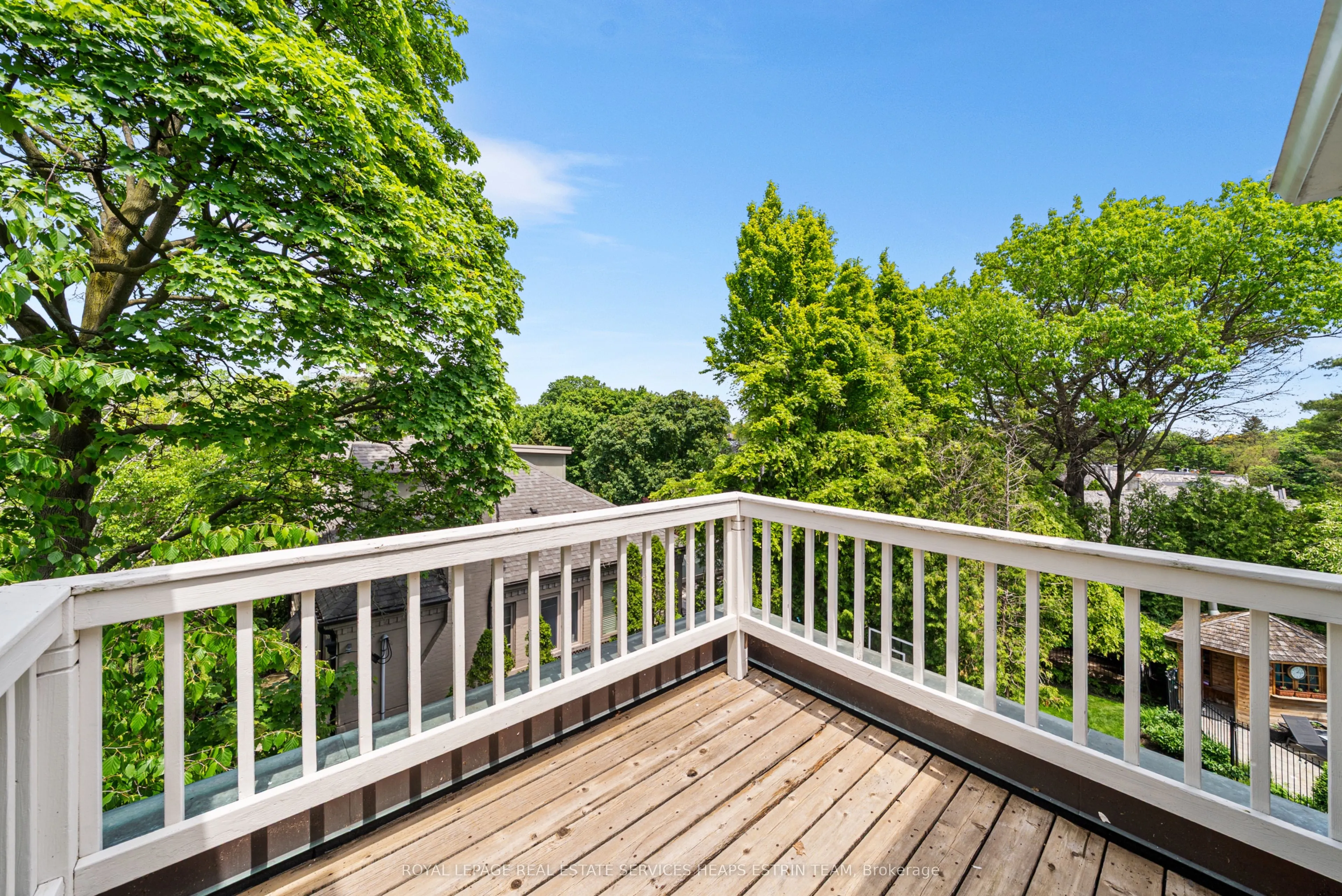 25 Strathgowan Crescent