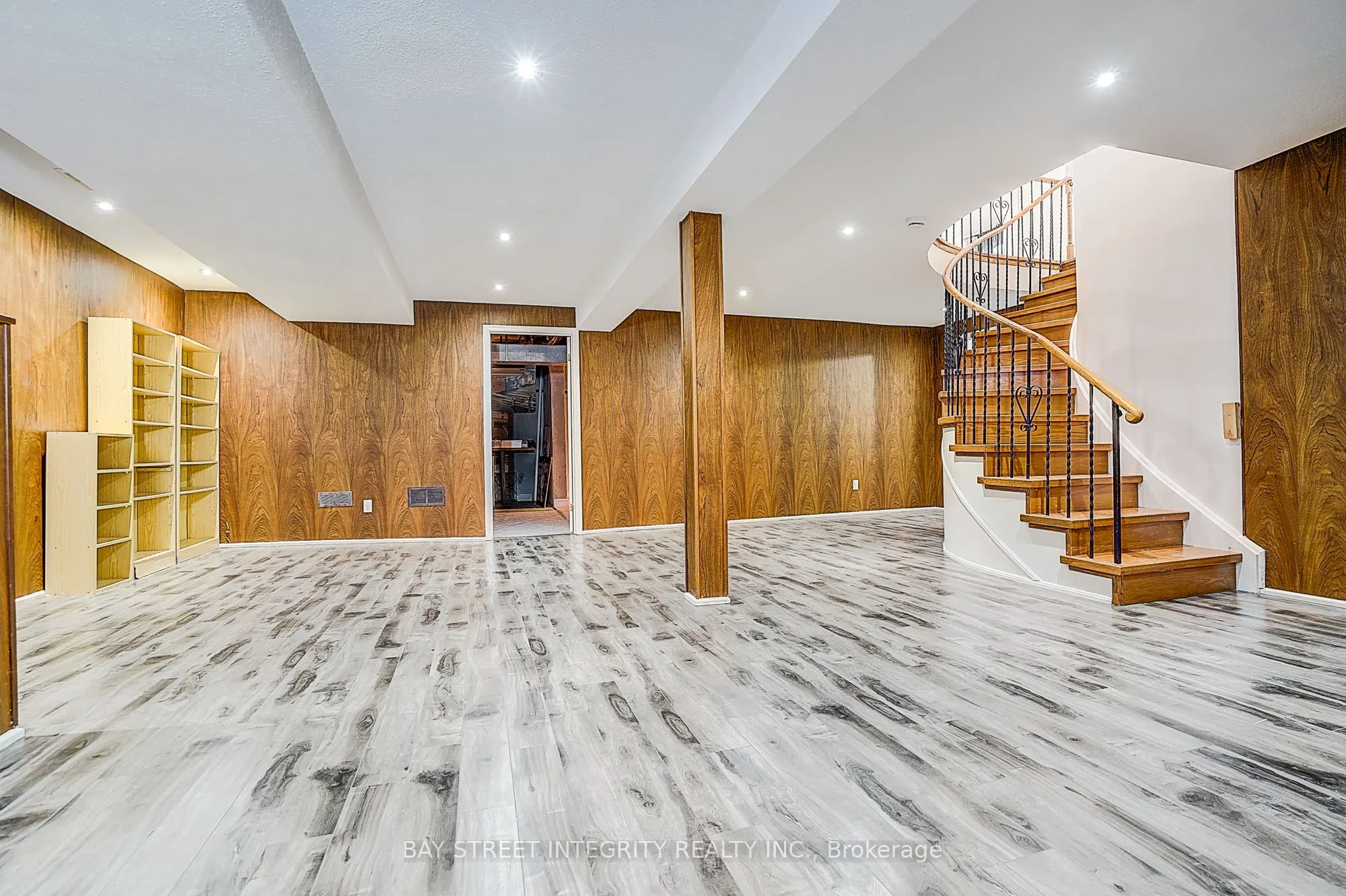 46 Caravan Drive