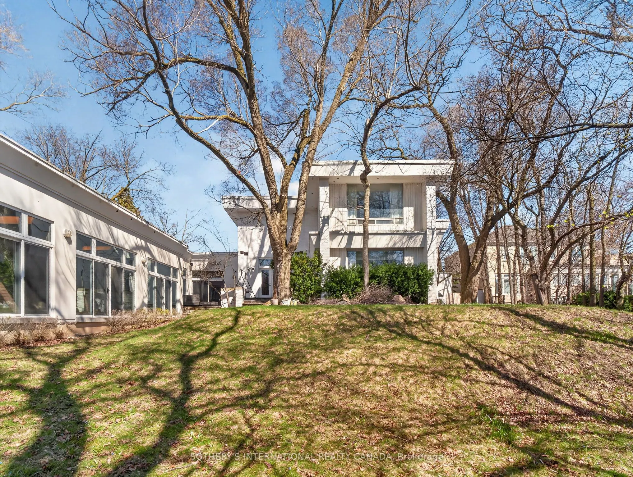 39 Burton Road
