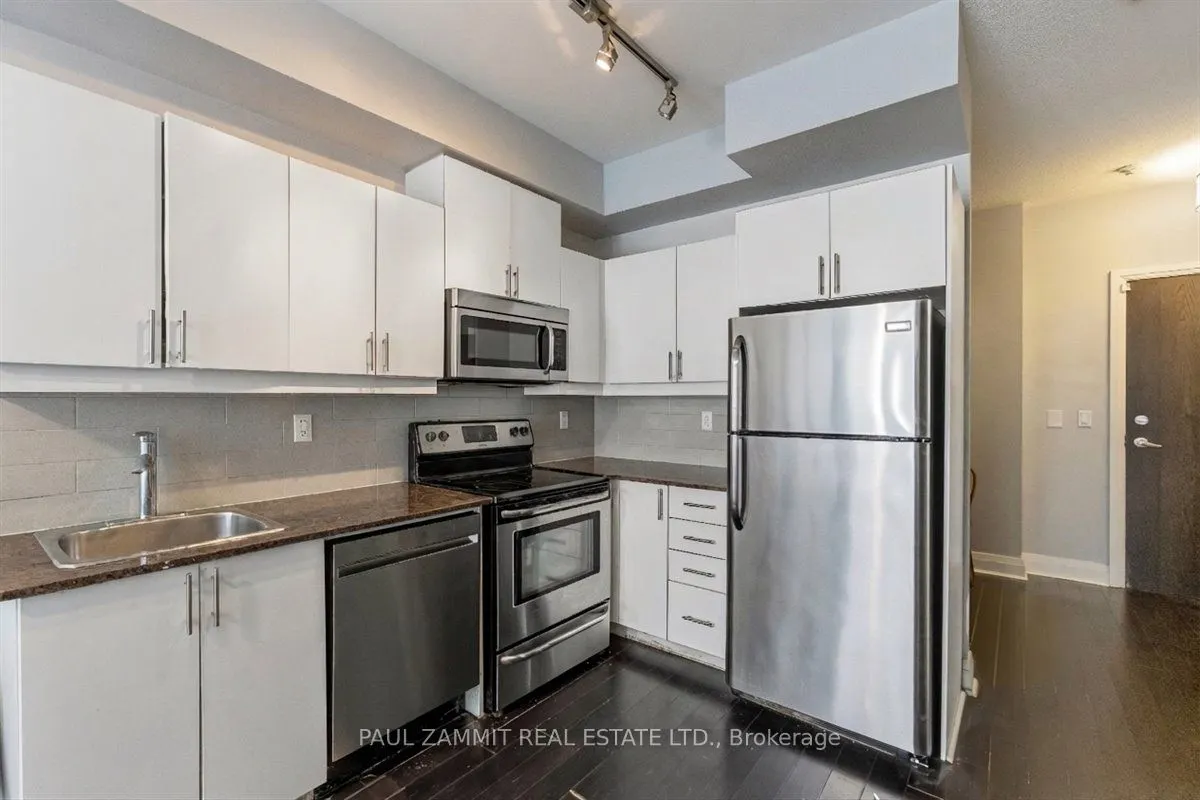 17 Kenaston Gardens #311