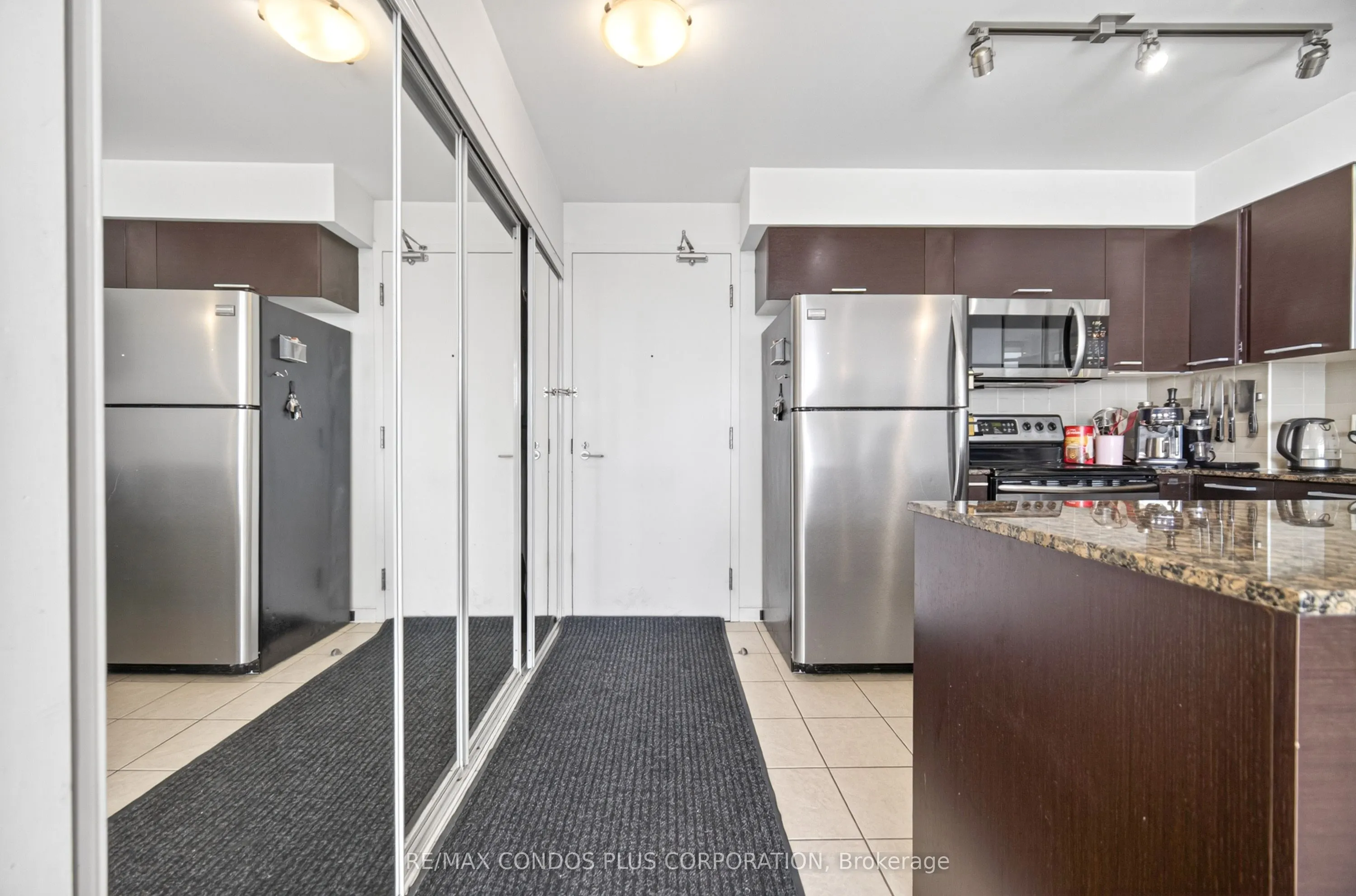 38 Grenville Street #4404