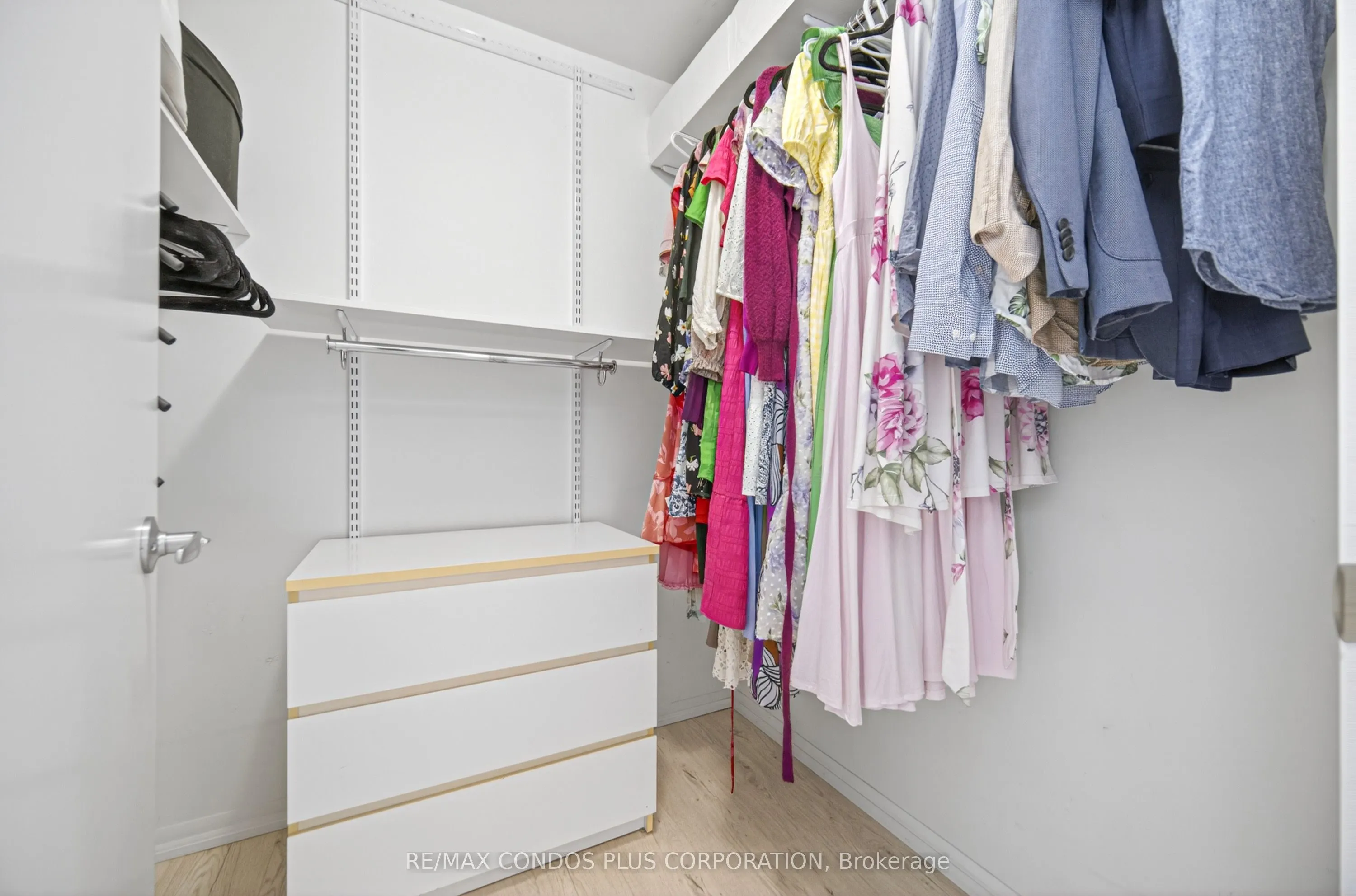 38 Grenville Street #4404