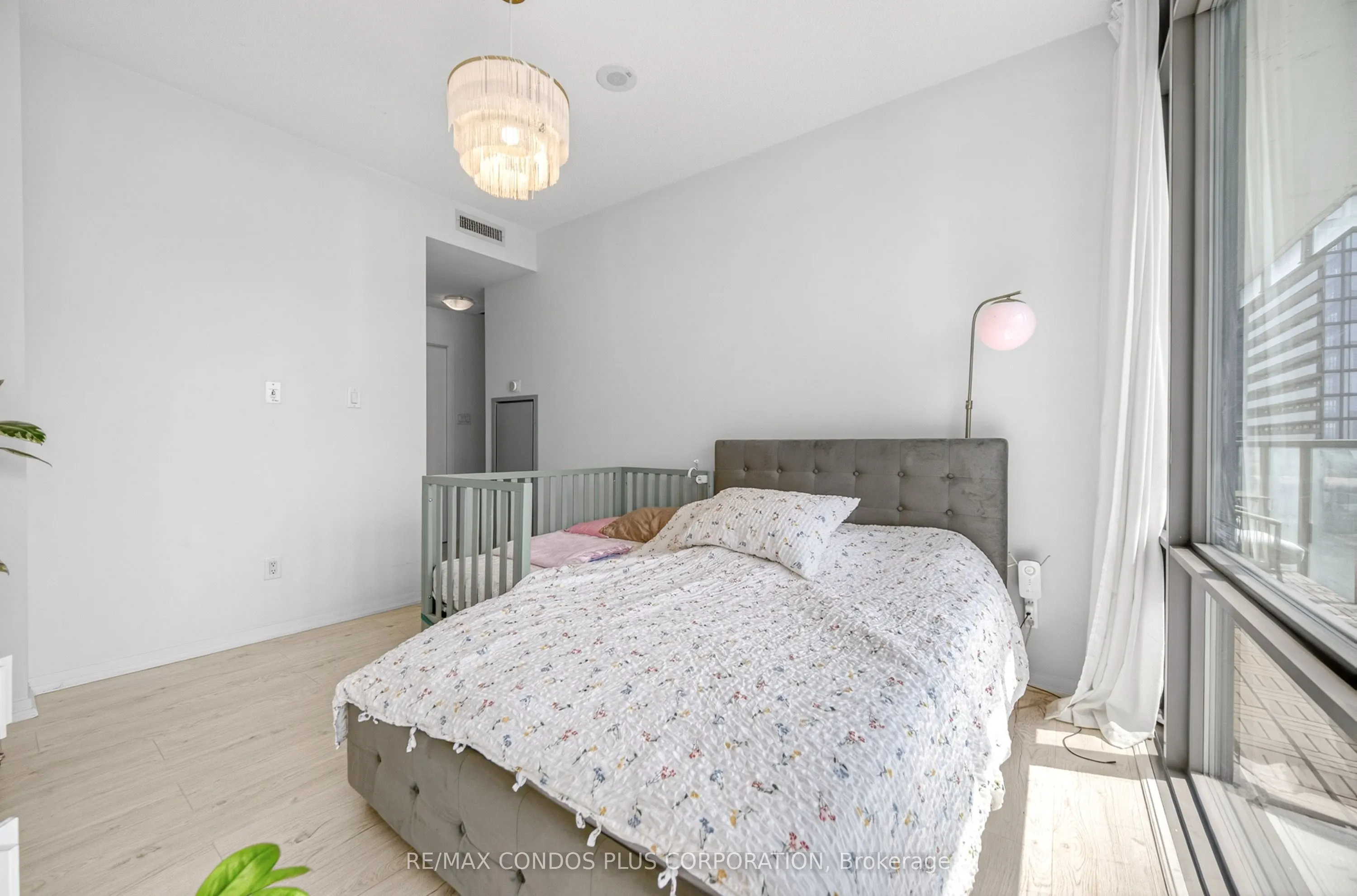 38 Grenville Street #4404