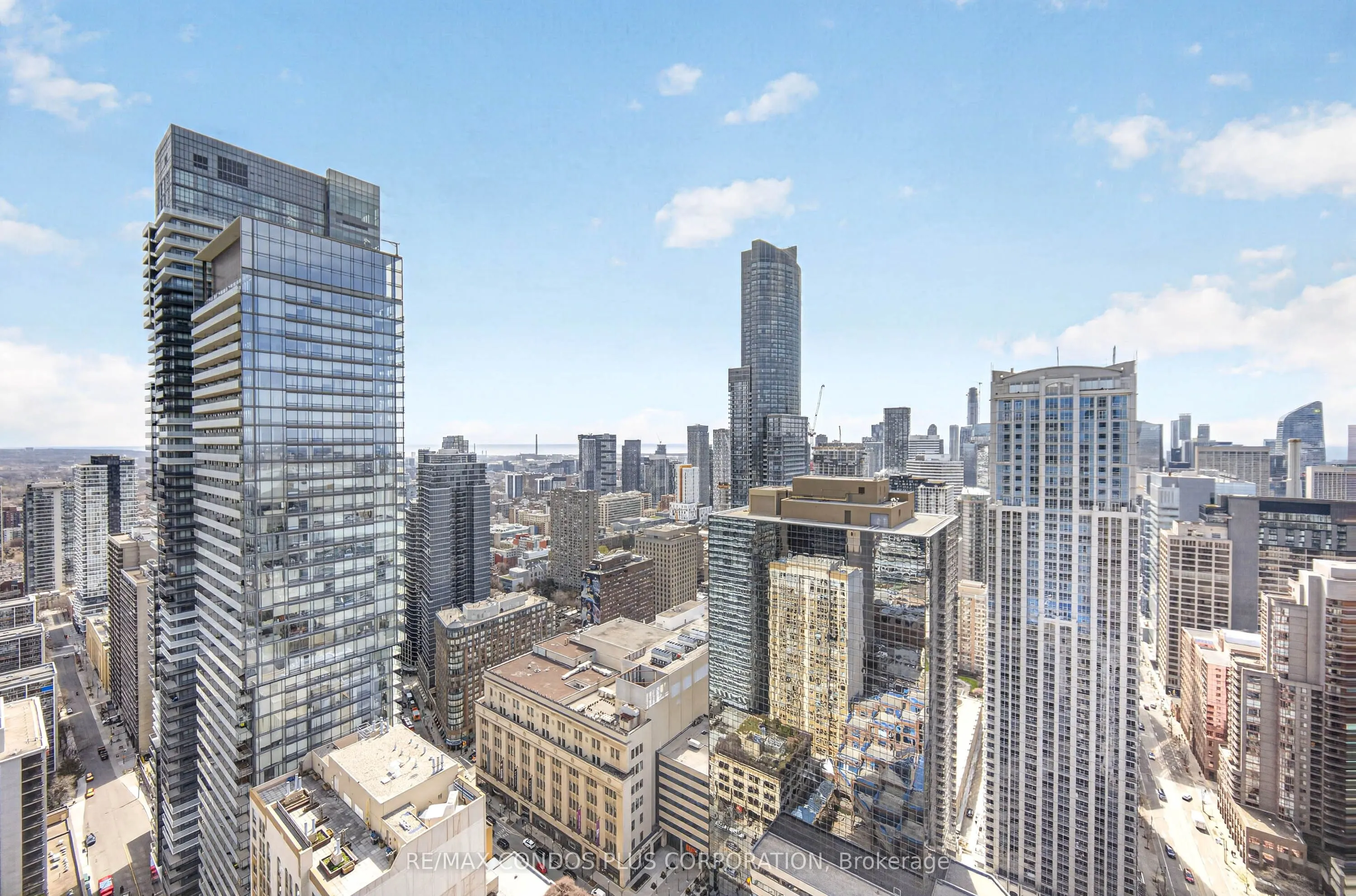 38 Grenville Street #4404