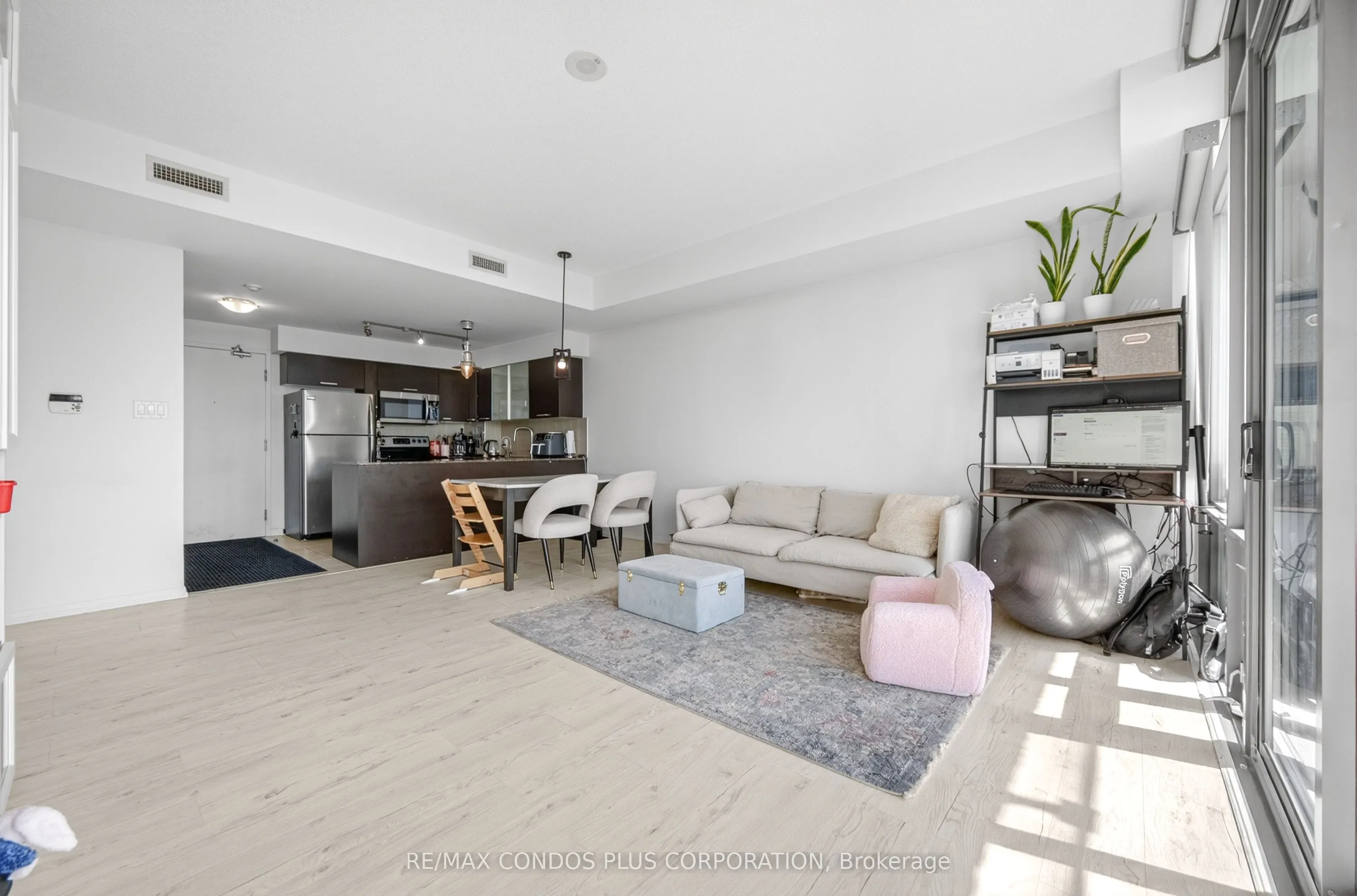 38 Grenville Street #4404
