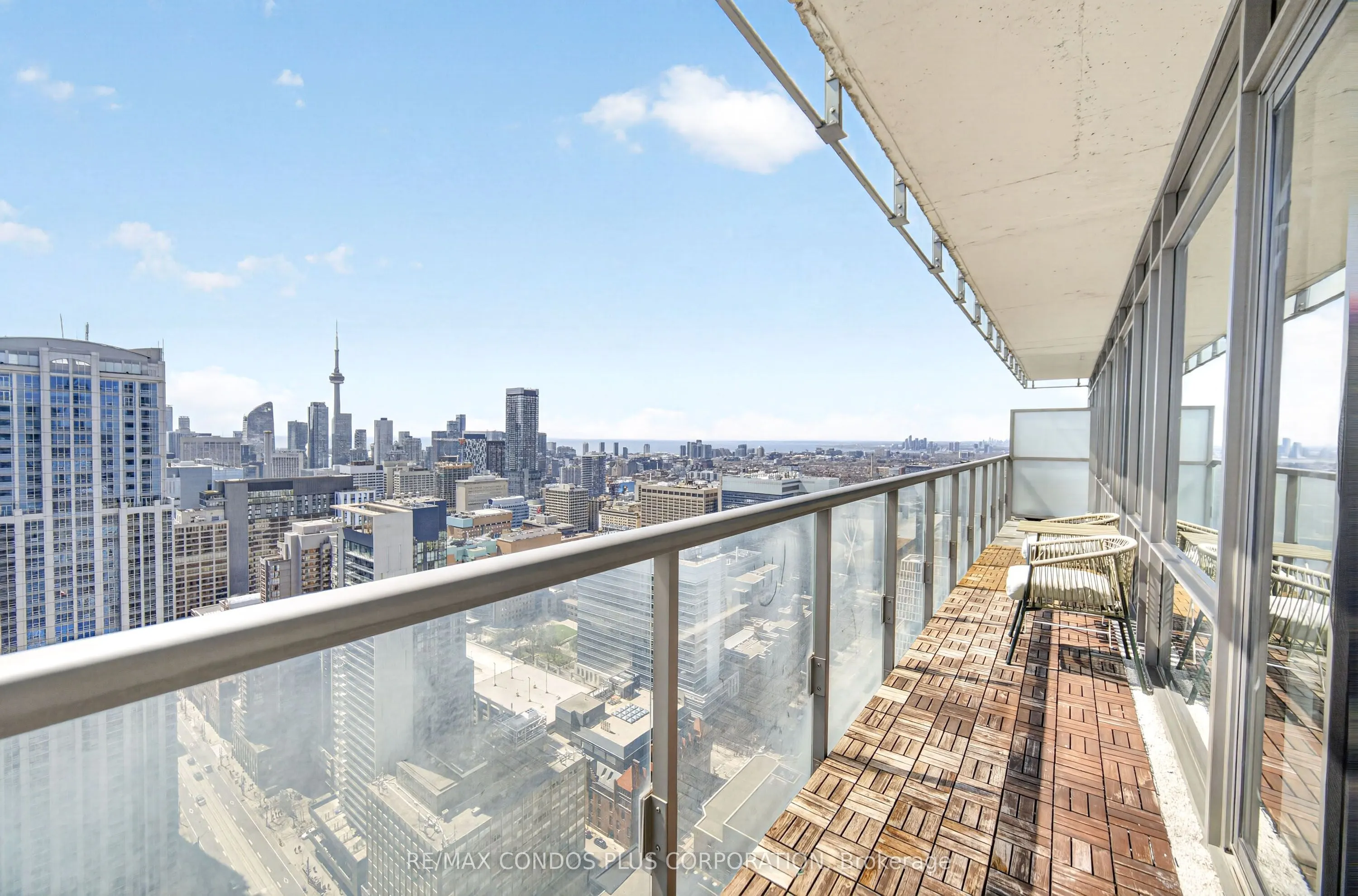 38 Grenville Street #4404
