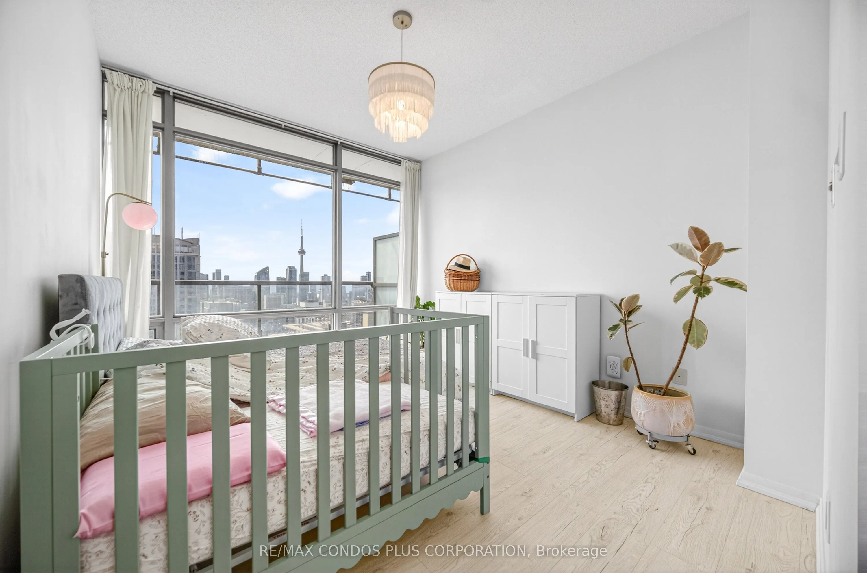 38 Grenville Street #4404