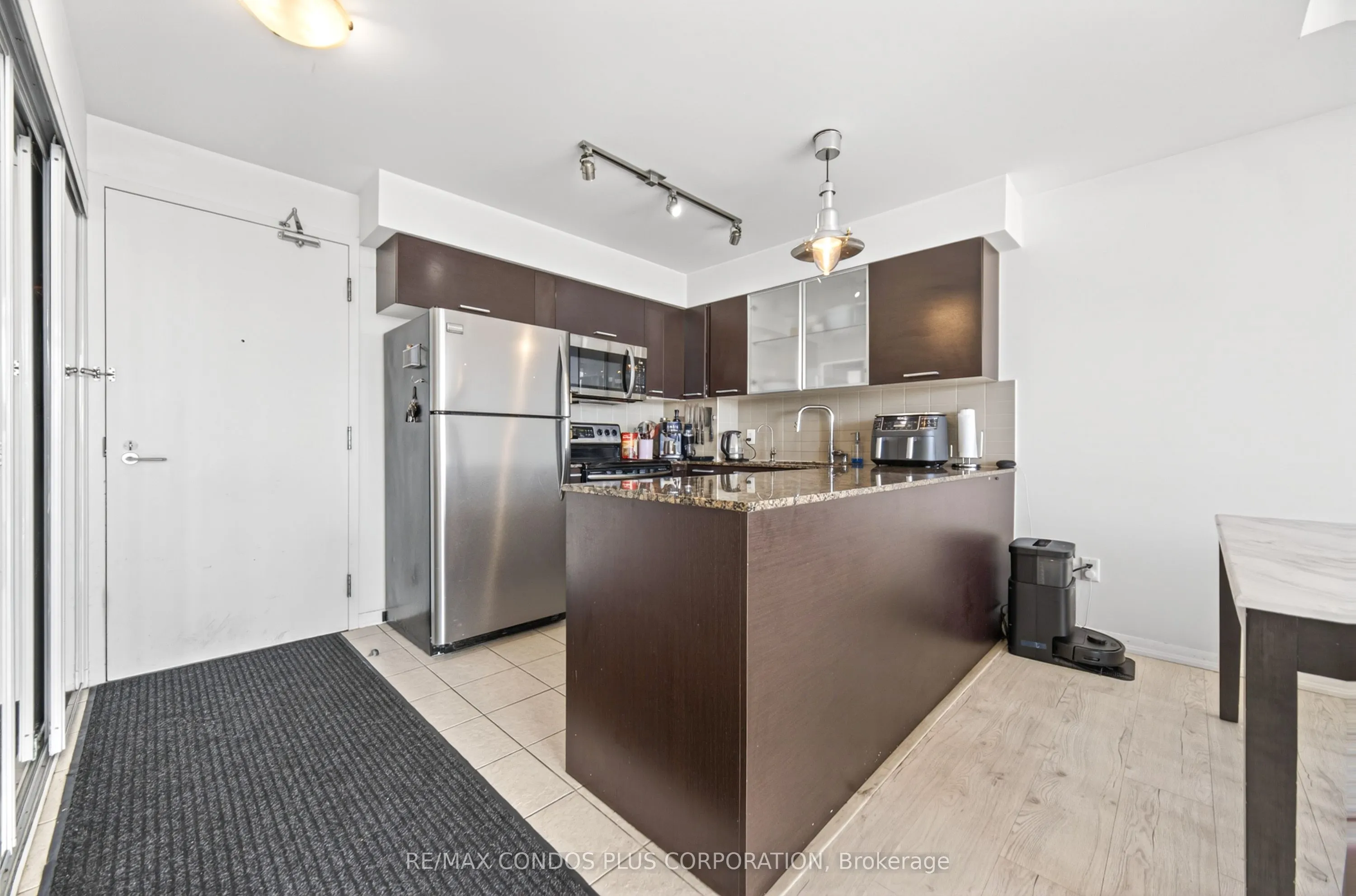 38 Grenville Street #4404