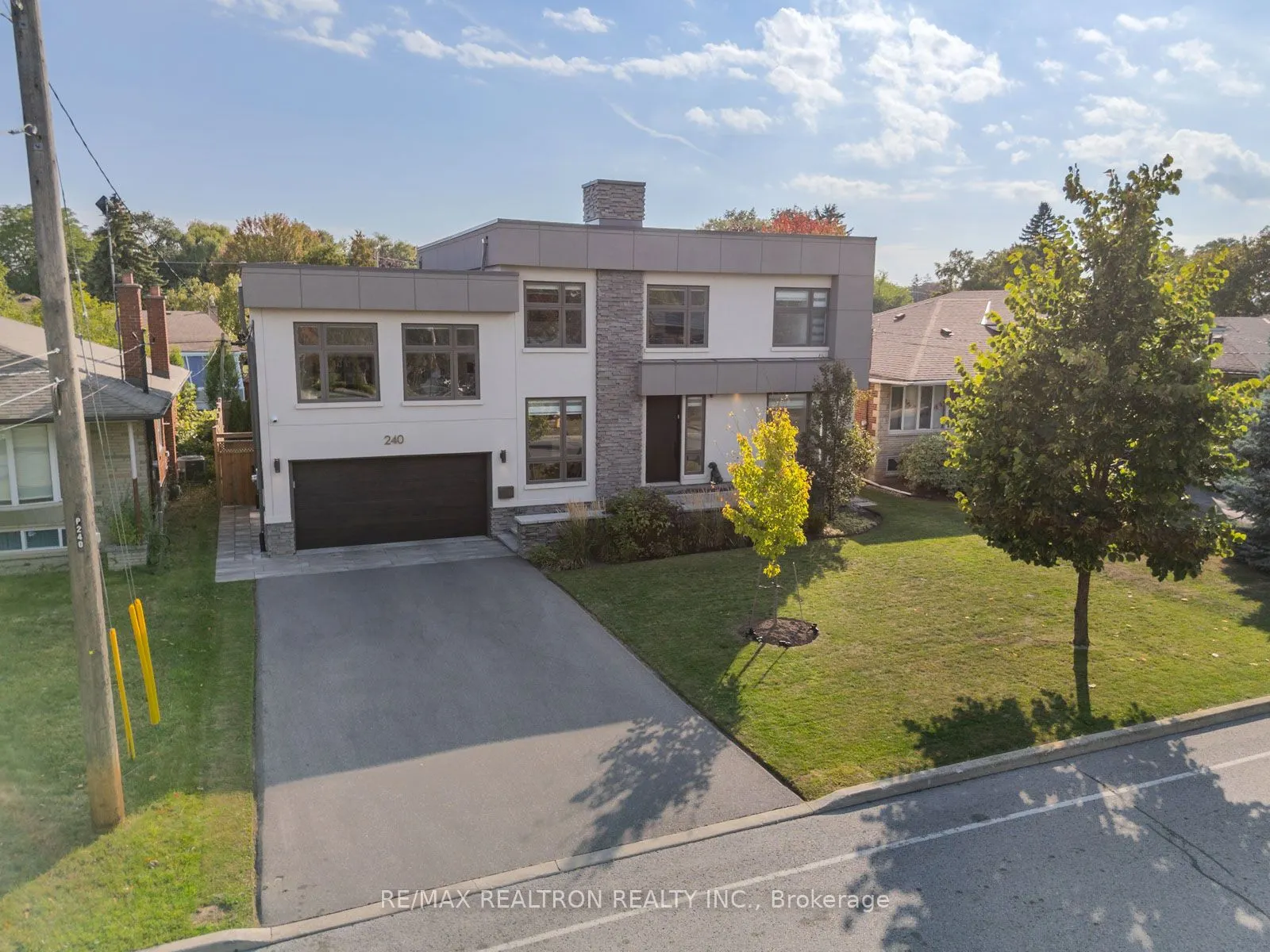 240 Maxwell Street