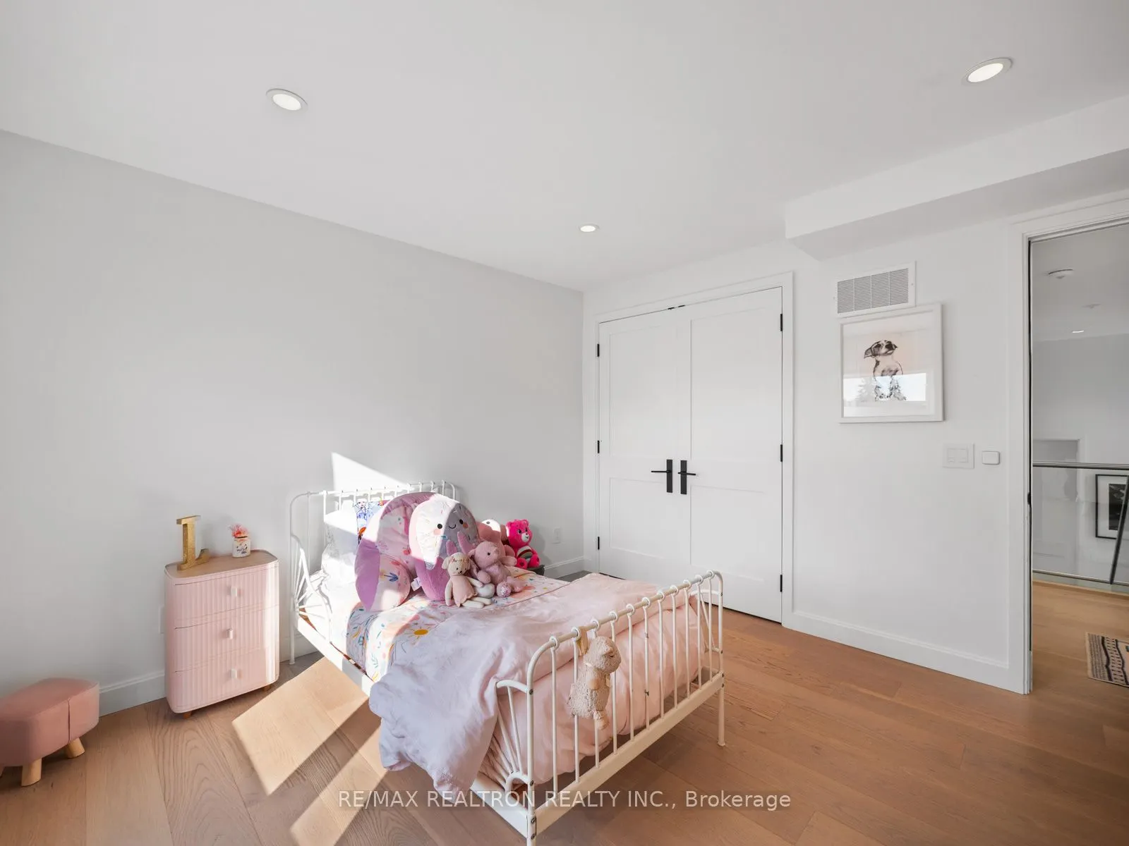 240 Maxwell Street