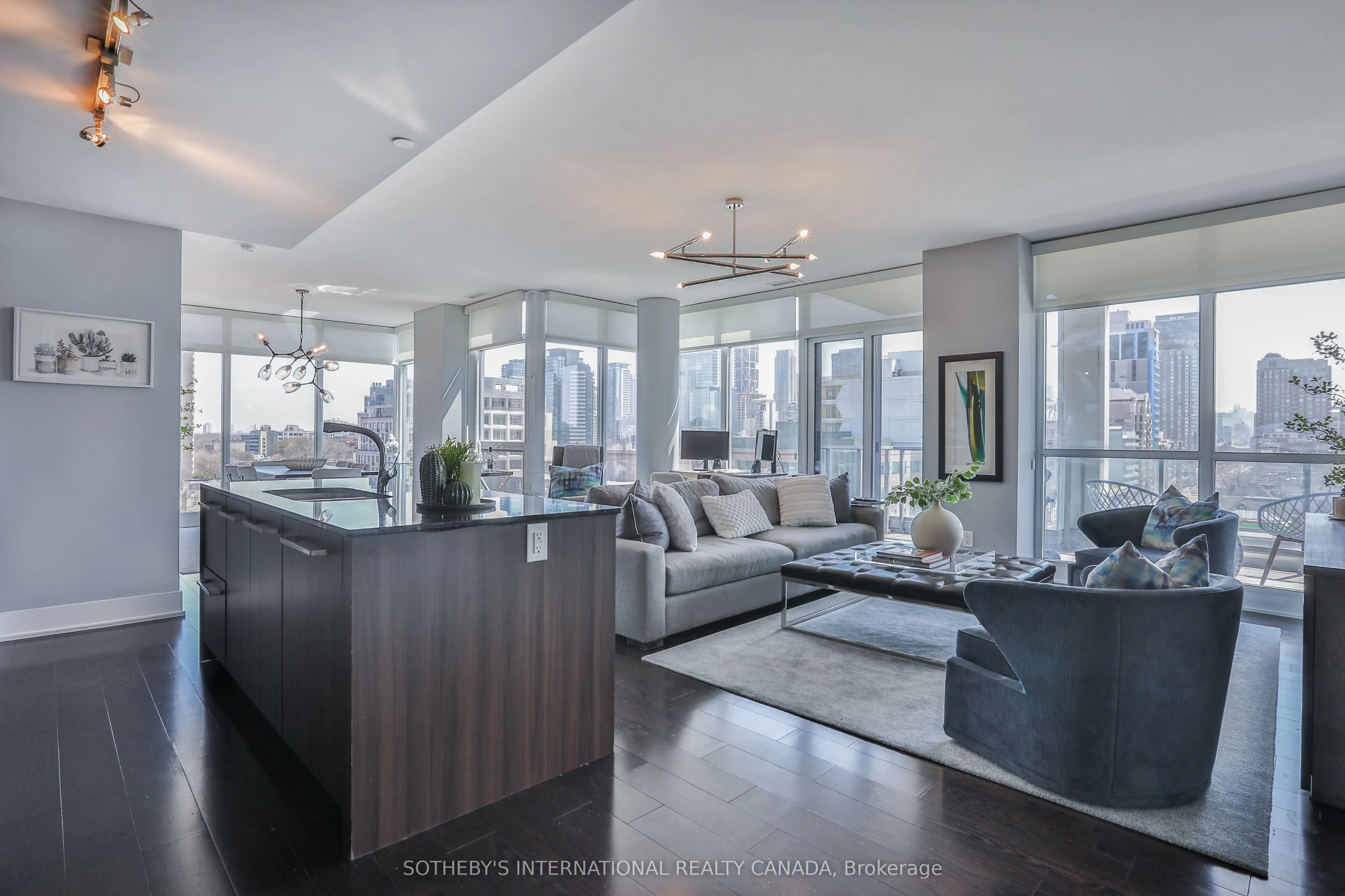 170 Avenue Road #811