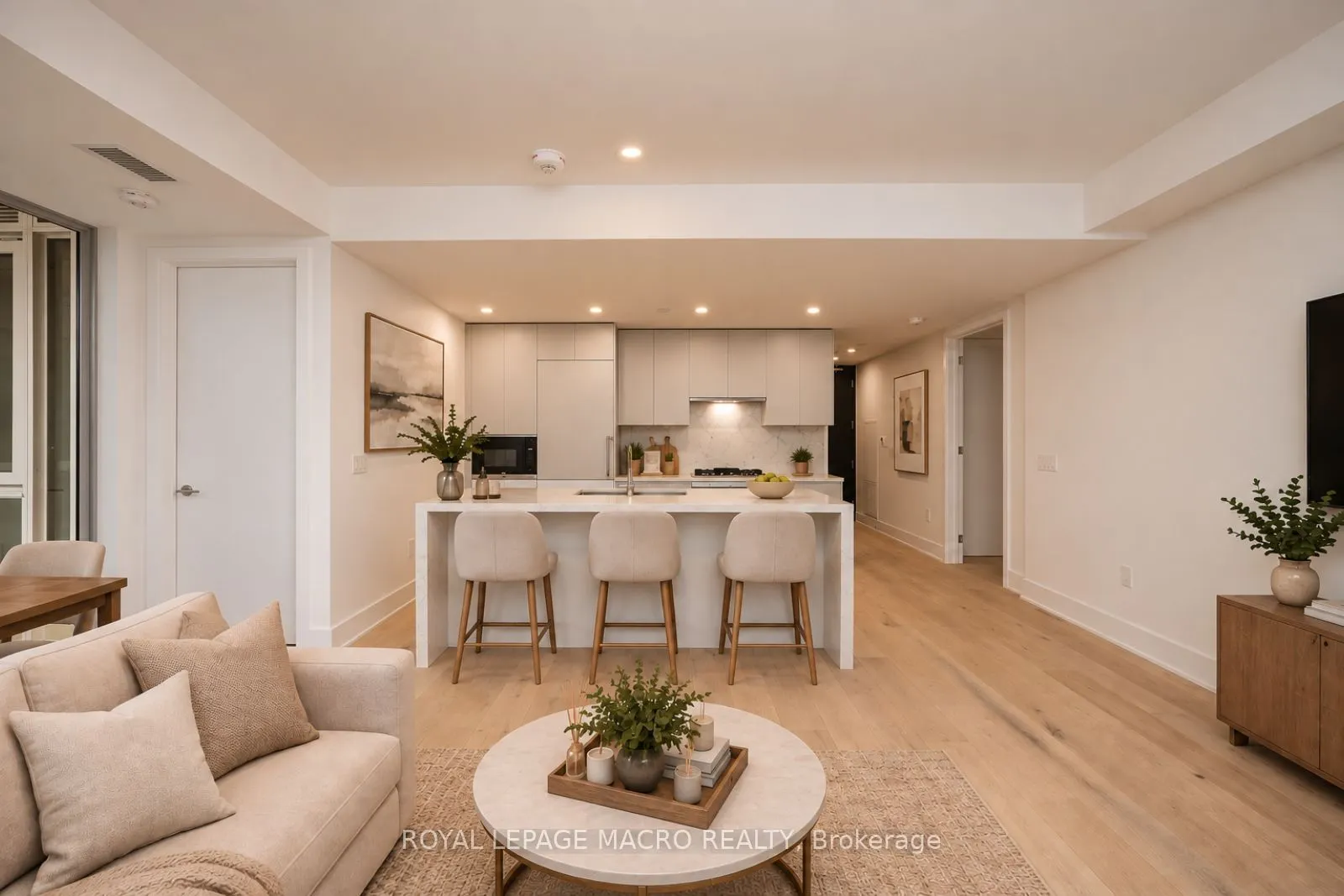 346 Davenport Road #403