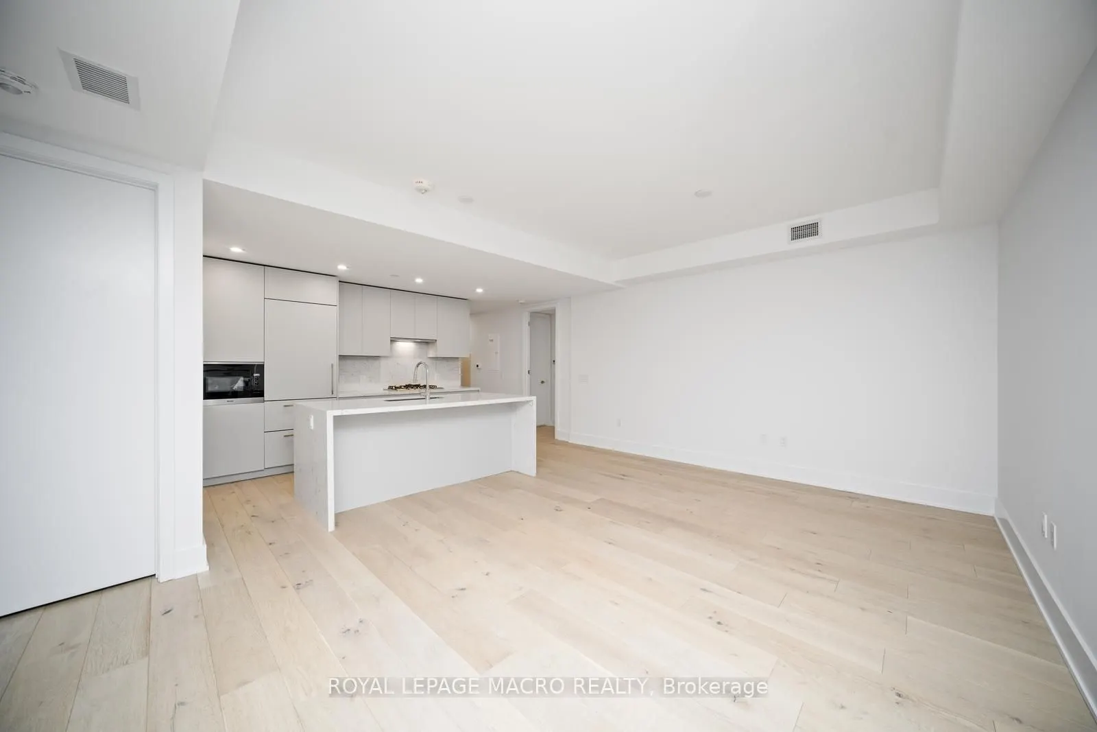 346 Davenport Road #403