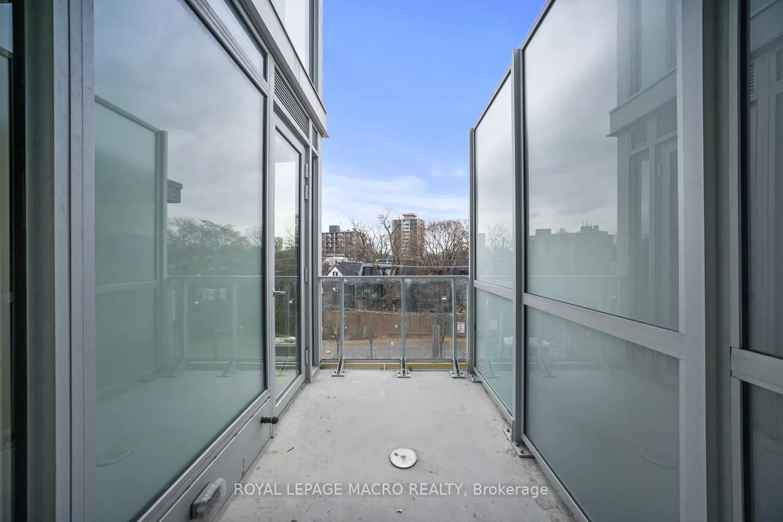 346 Davenport Road #403