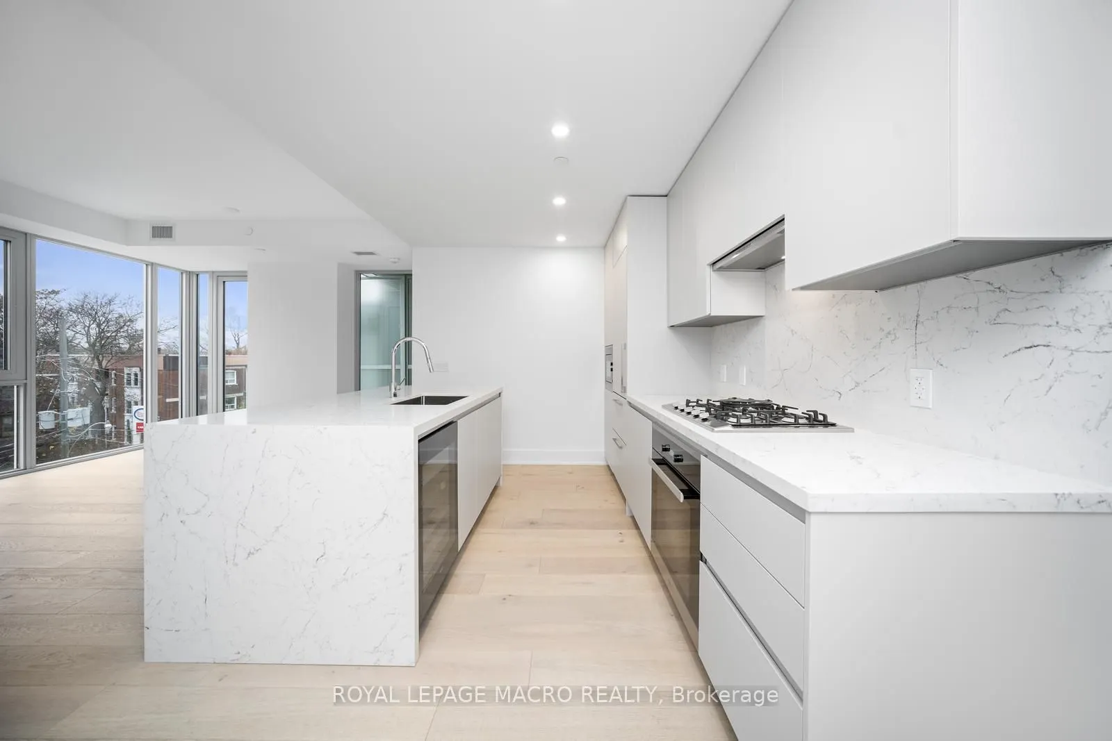 346 Davenport Road #403