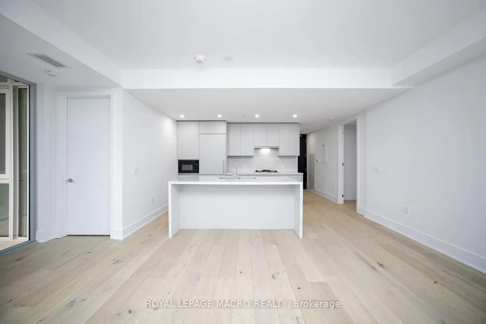 346 Davenport Road #403