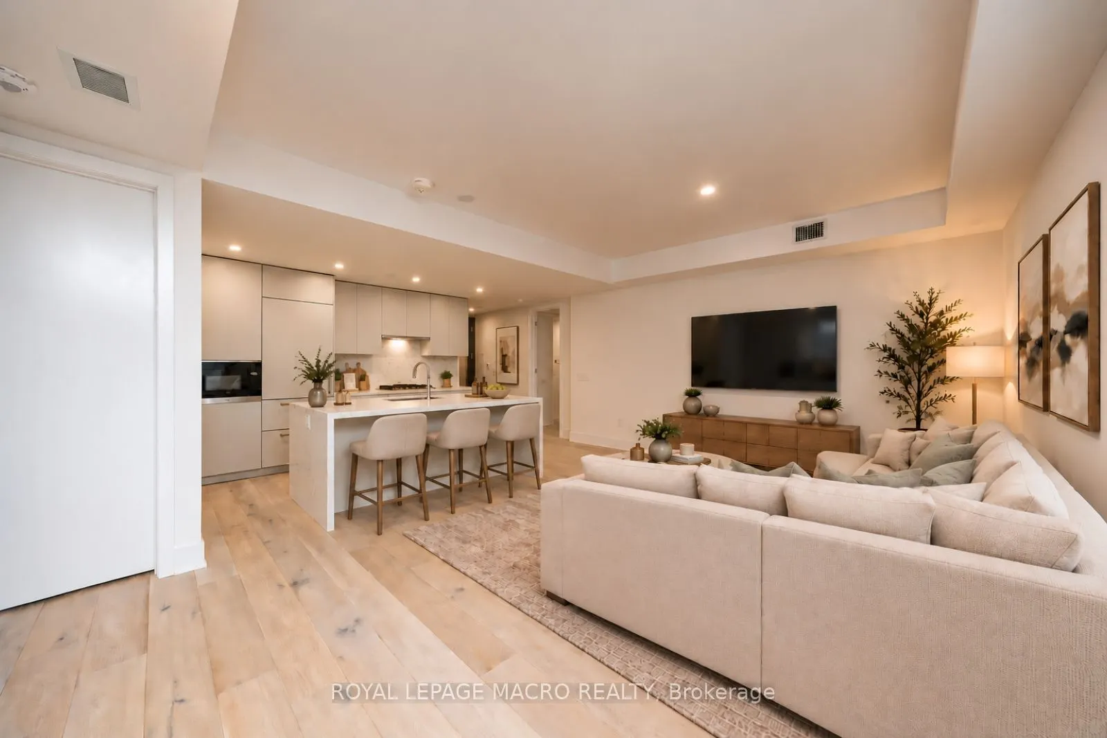 346 Davenport Road #403