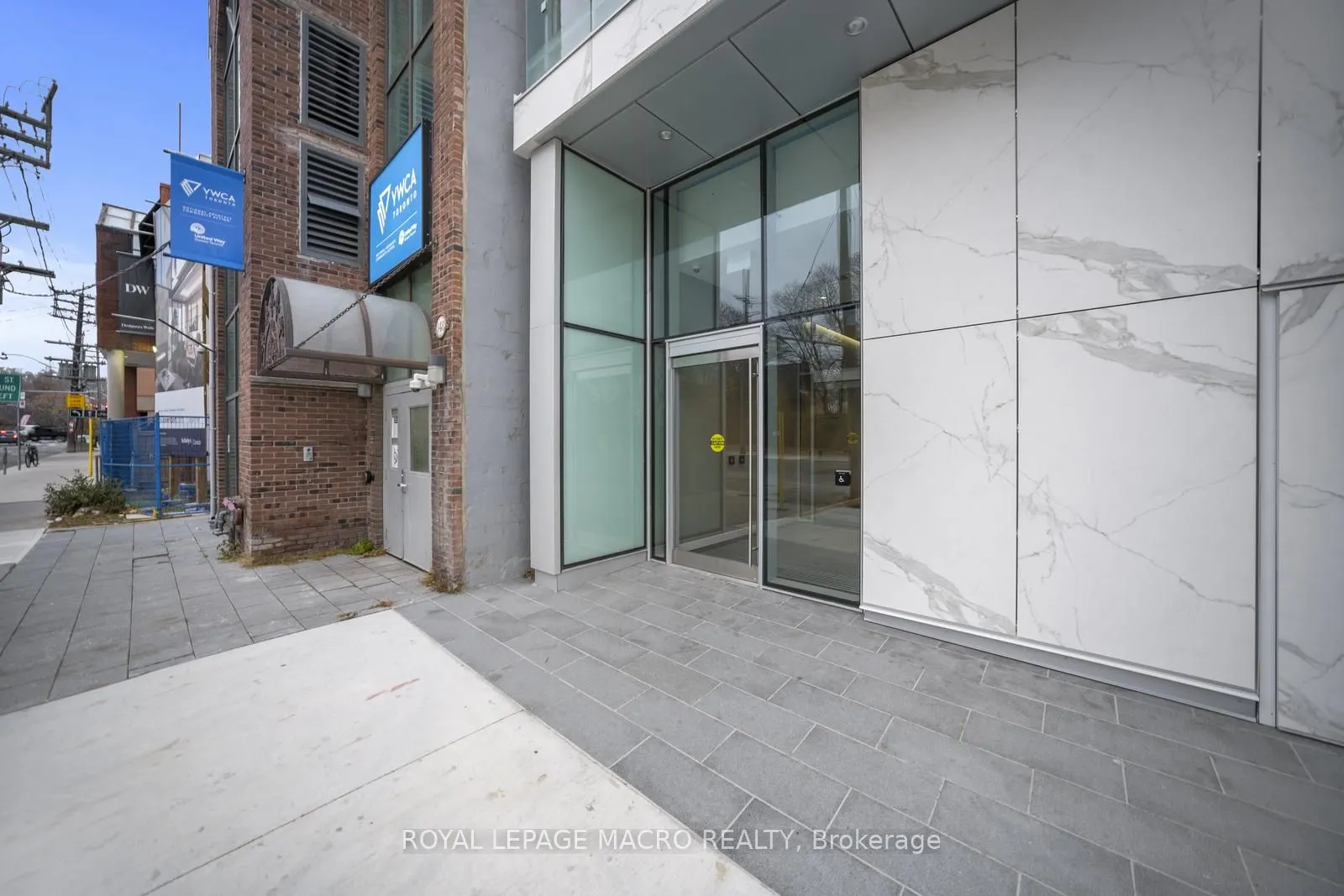 346 Davenport Road #403