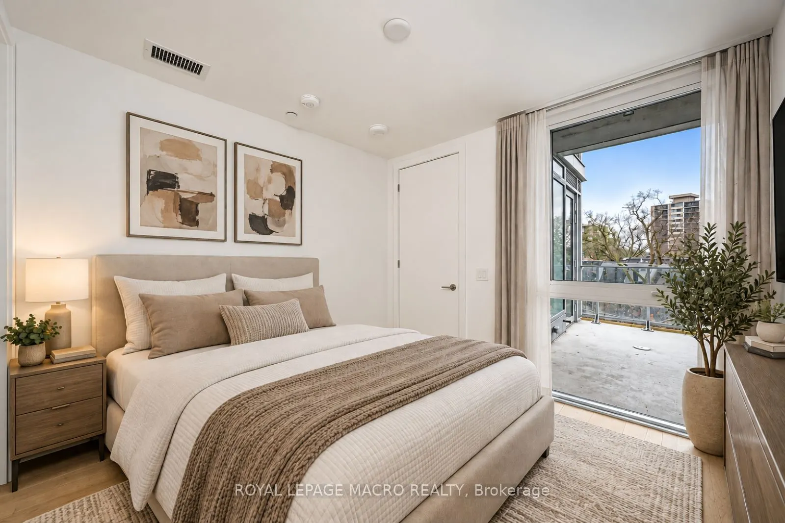346 Davenport Road #403