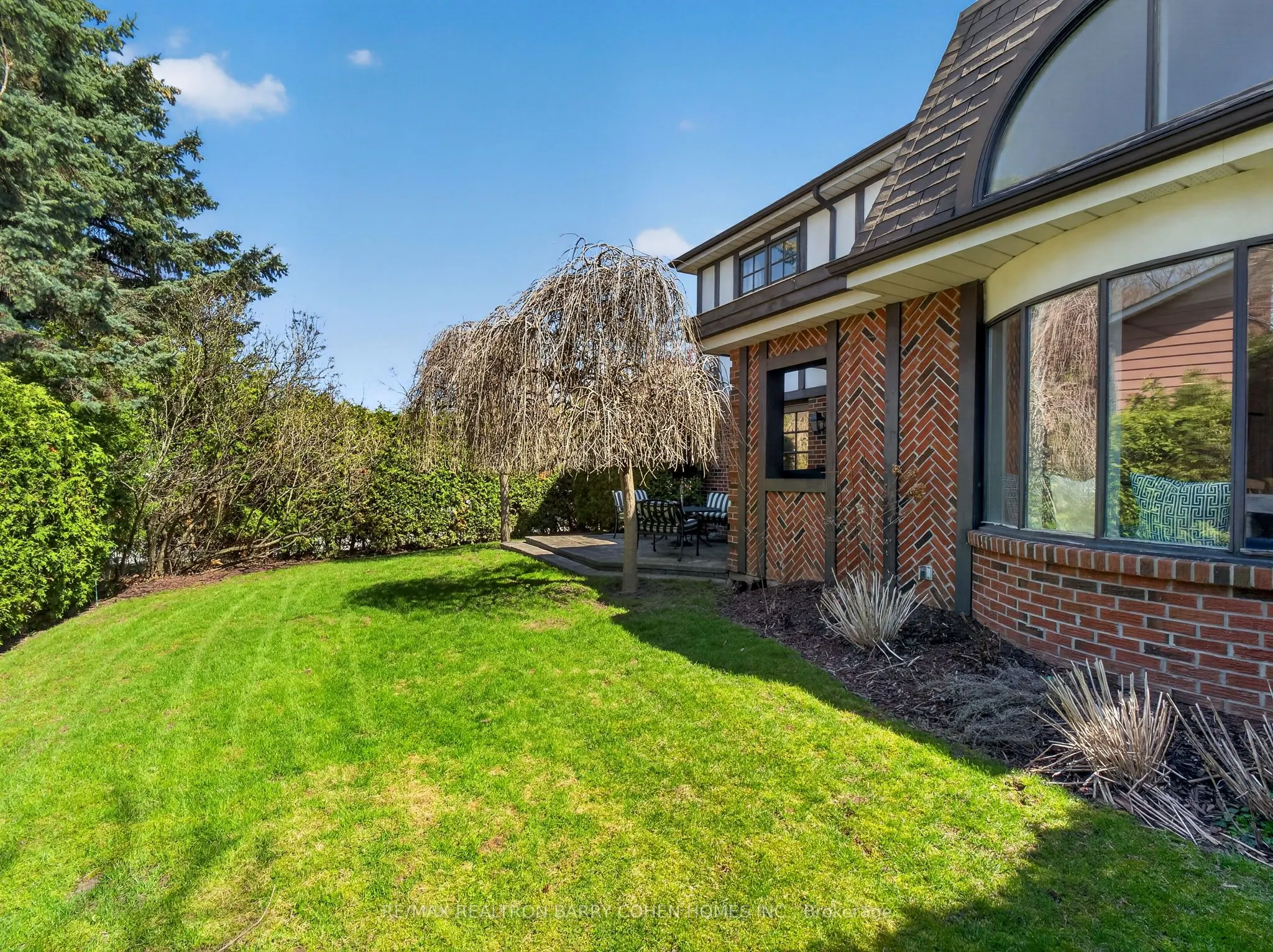 25 Harlington Road