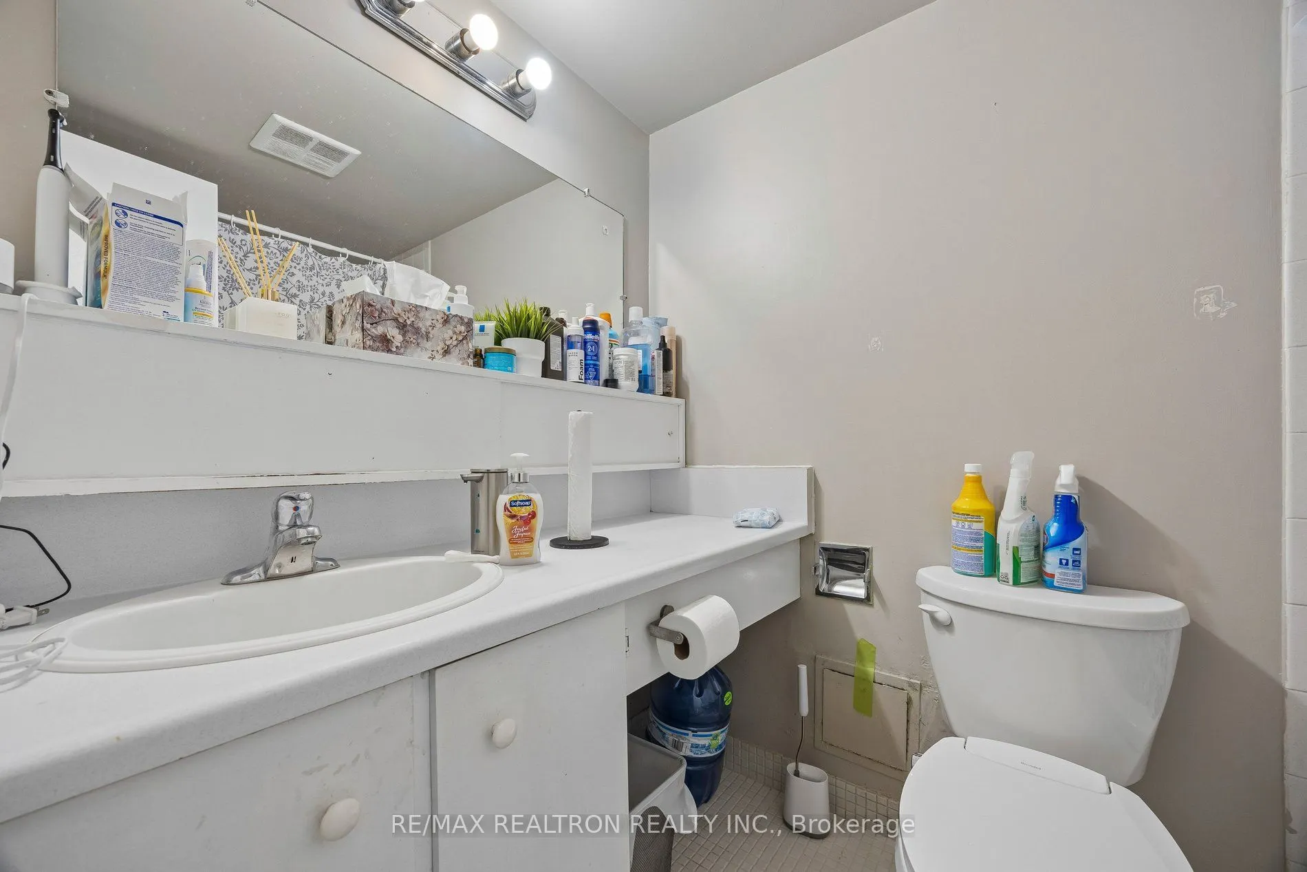 205 Hilda Avenue #2208