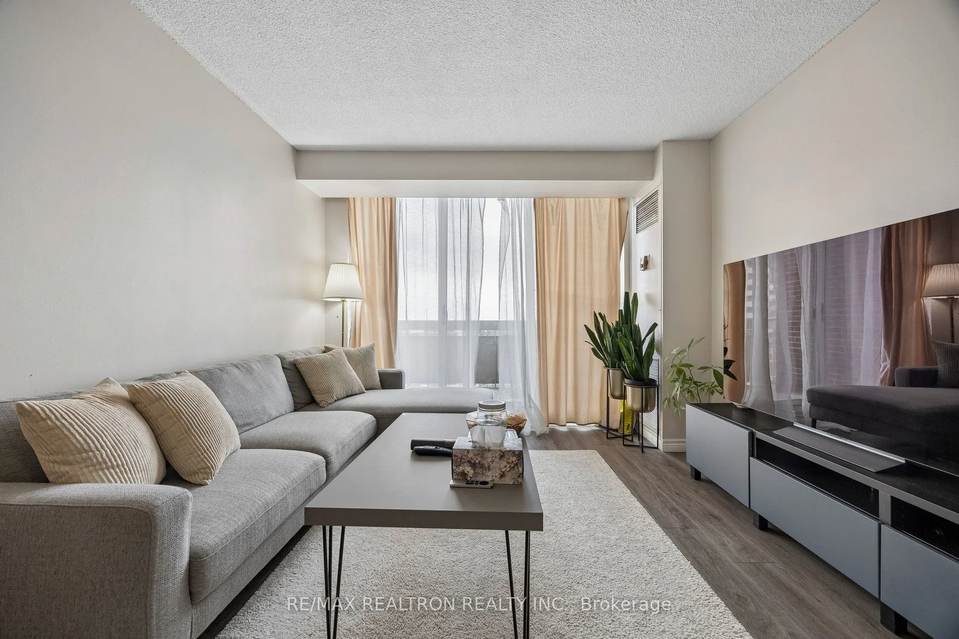 205 Hilda Avenue #2208