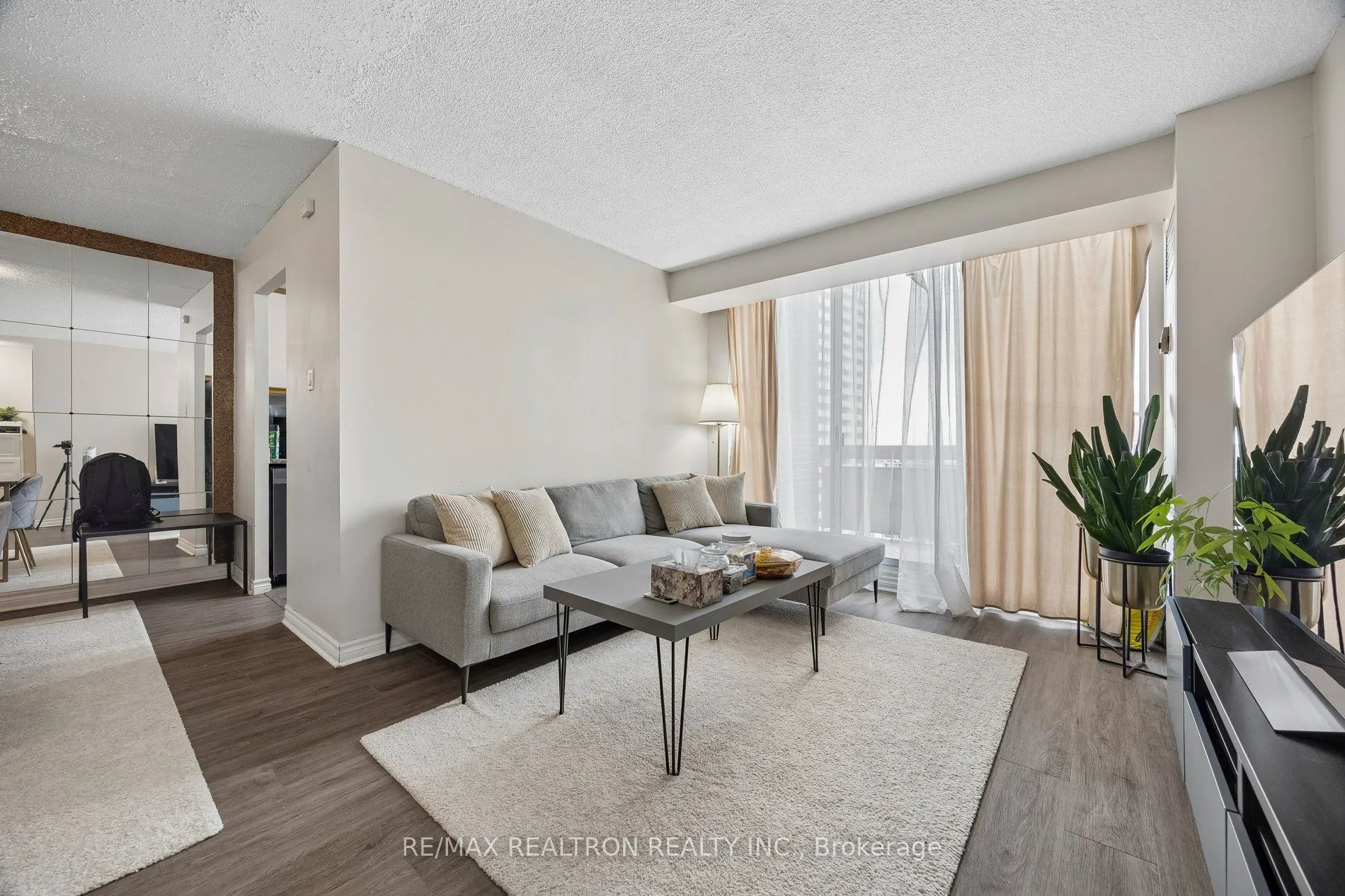205 Hilda Avenue #2208