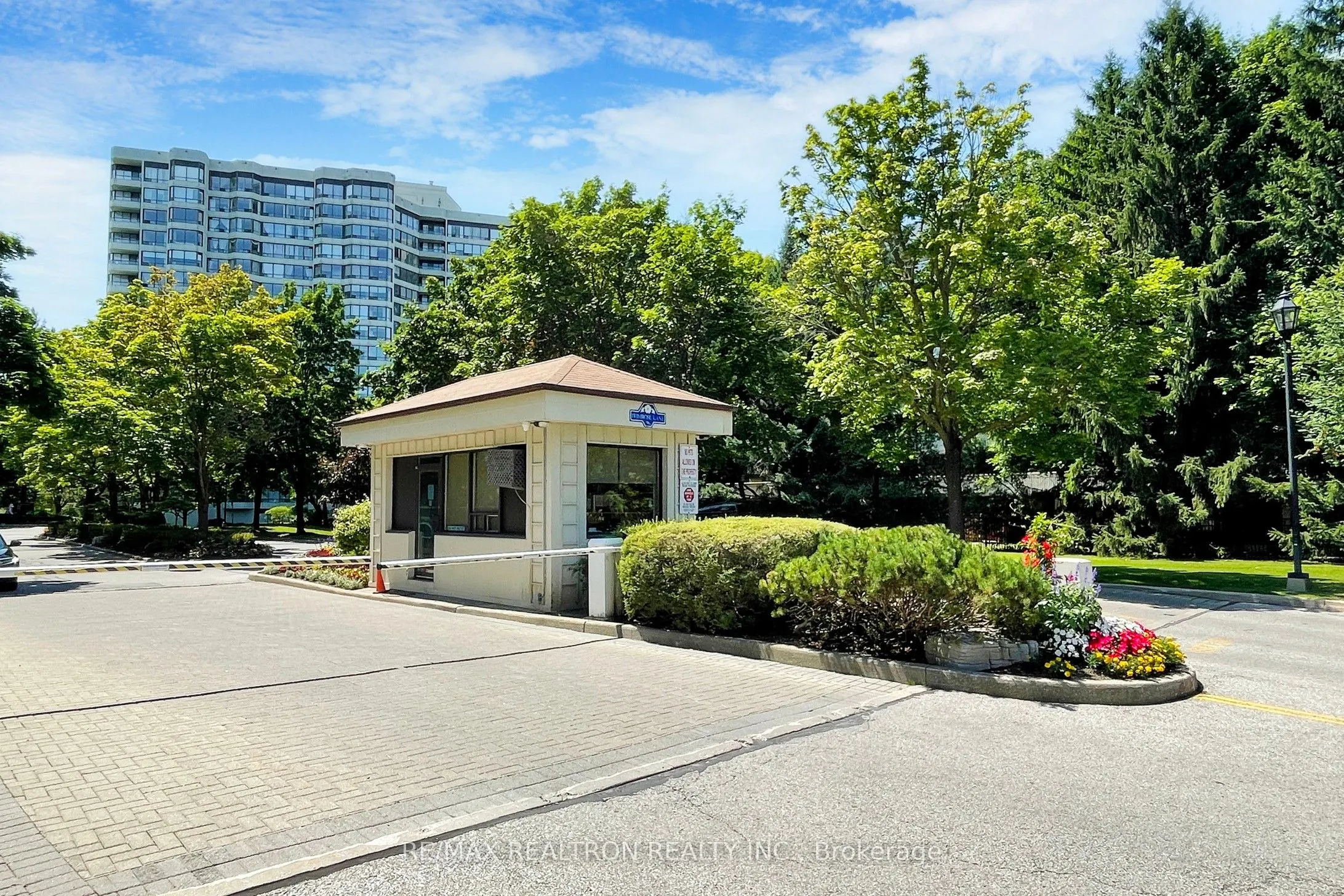 1131 Steeles Avenue W #407