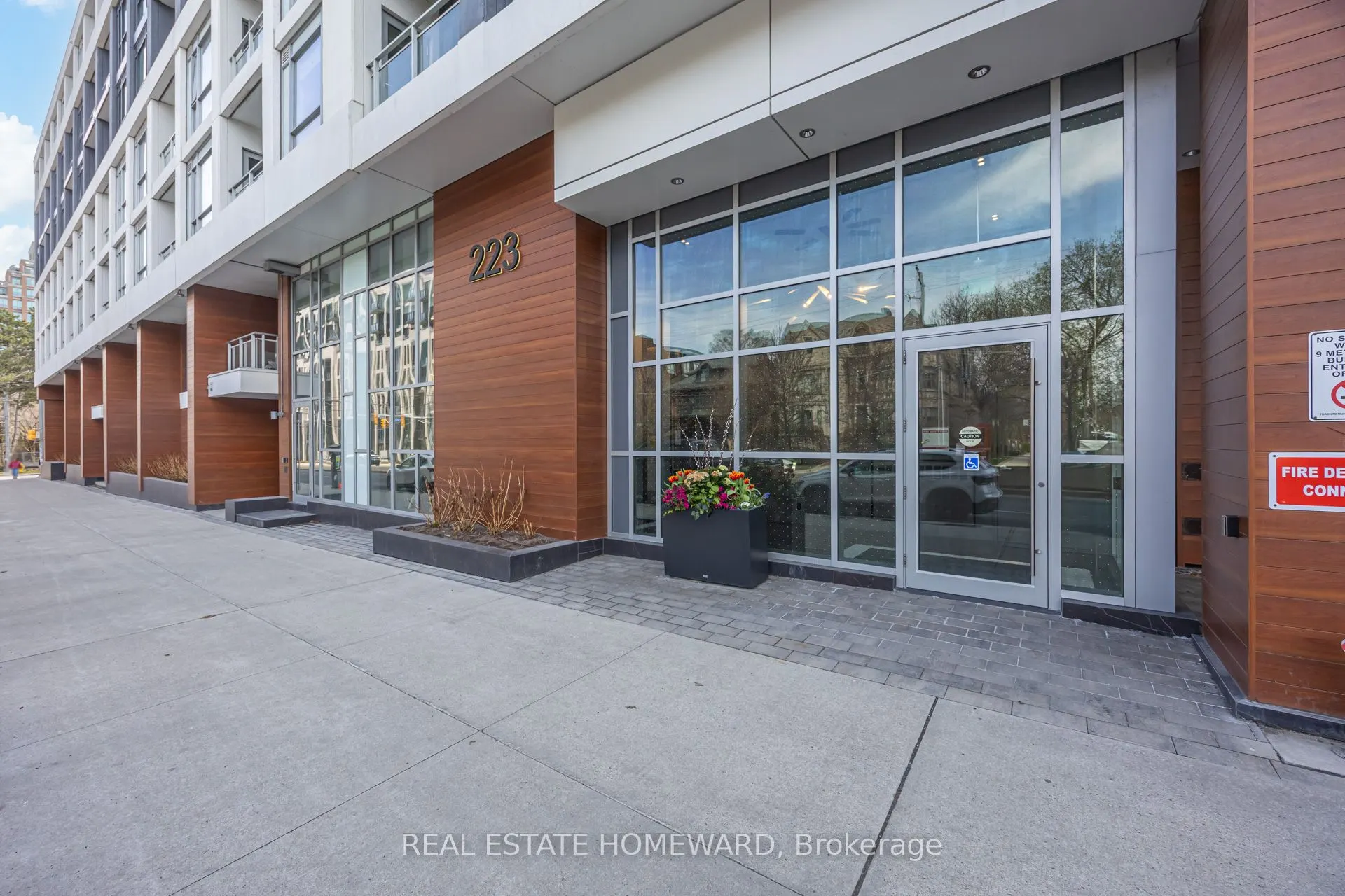 223 St Clair Avenue W #309