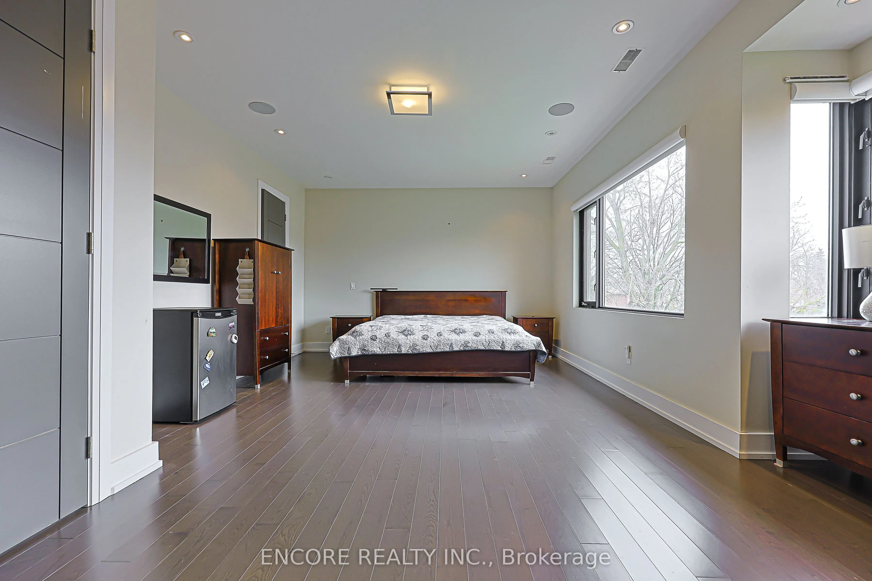 93 Pleasant View Drive