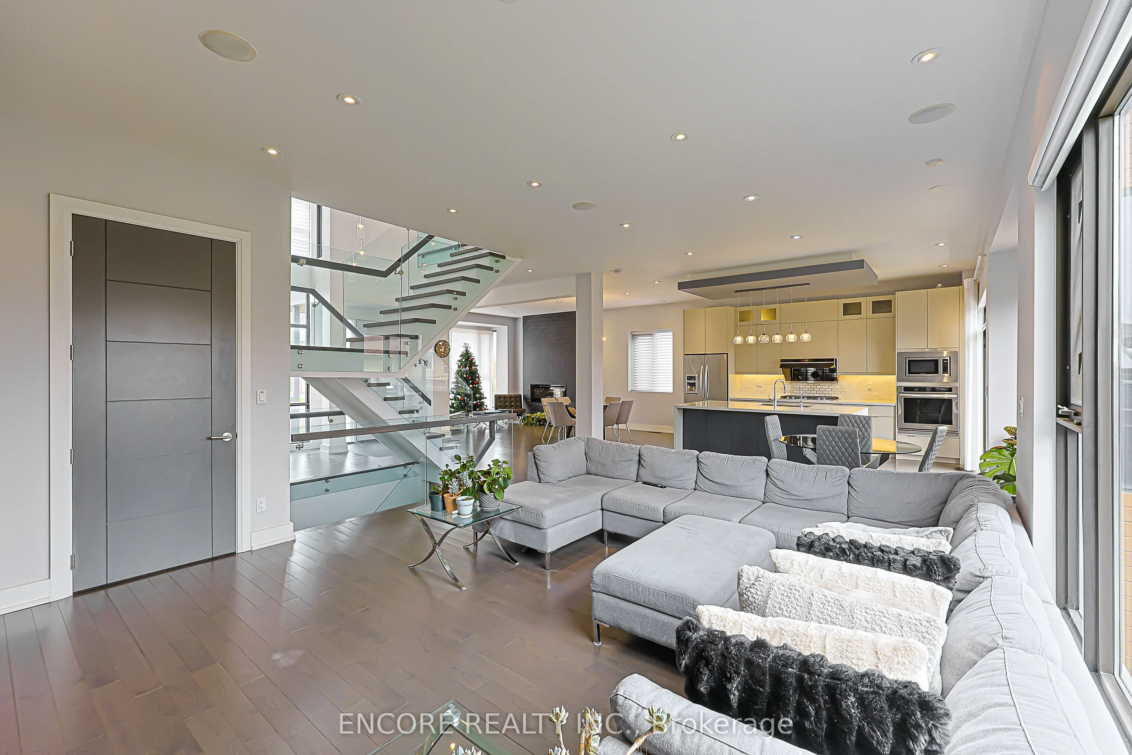 93 Pleasant View Drive