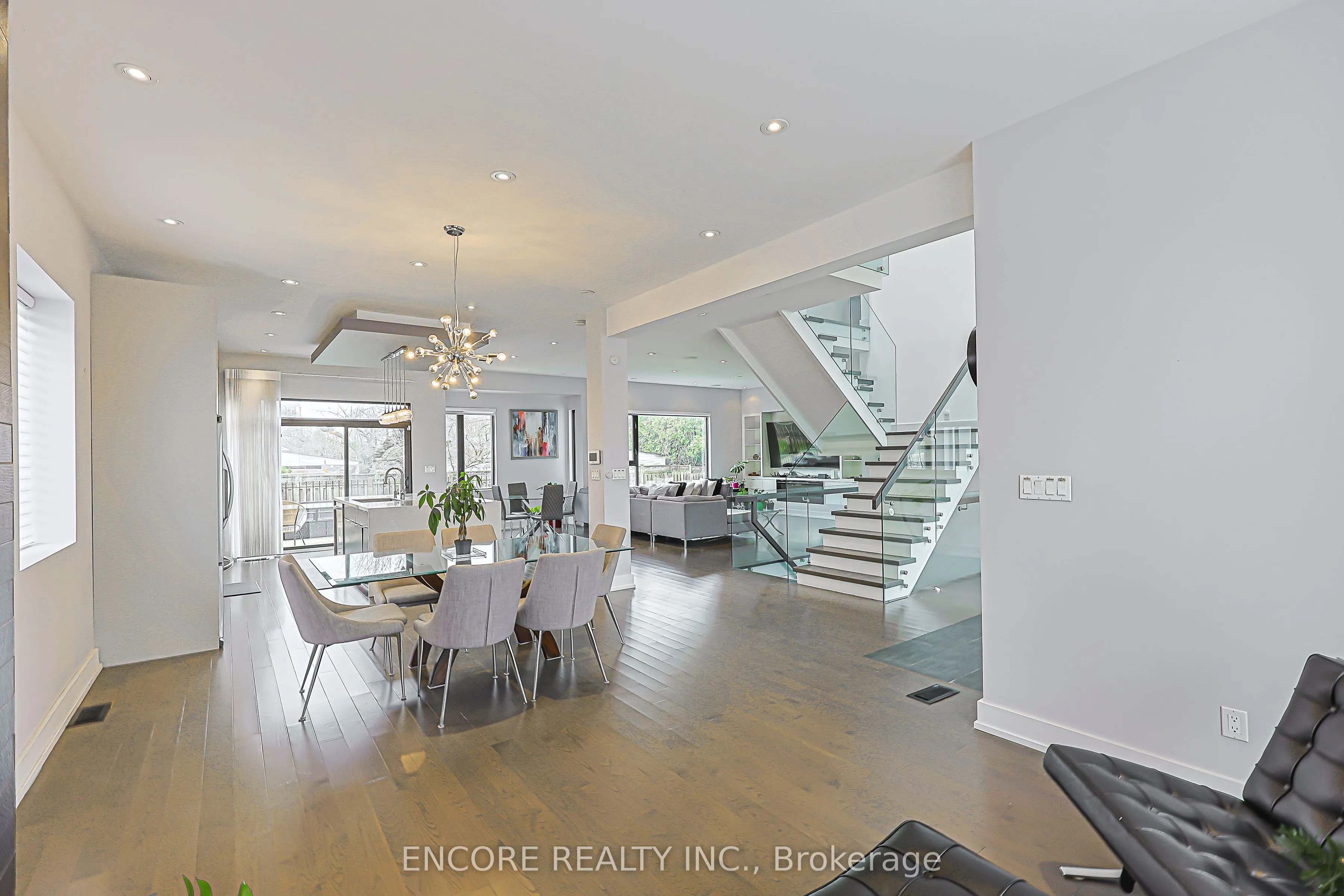 93 Pleasant View Drive