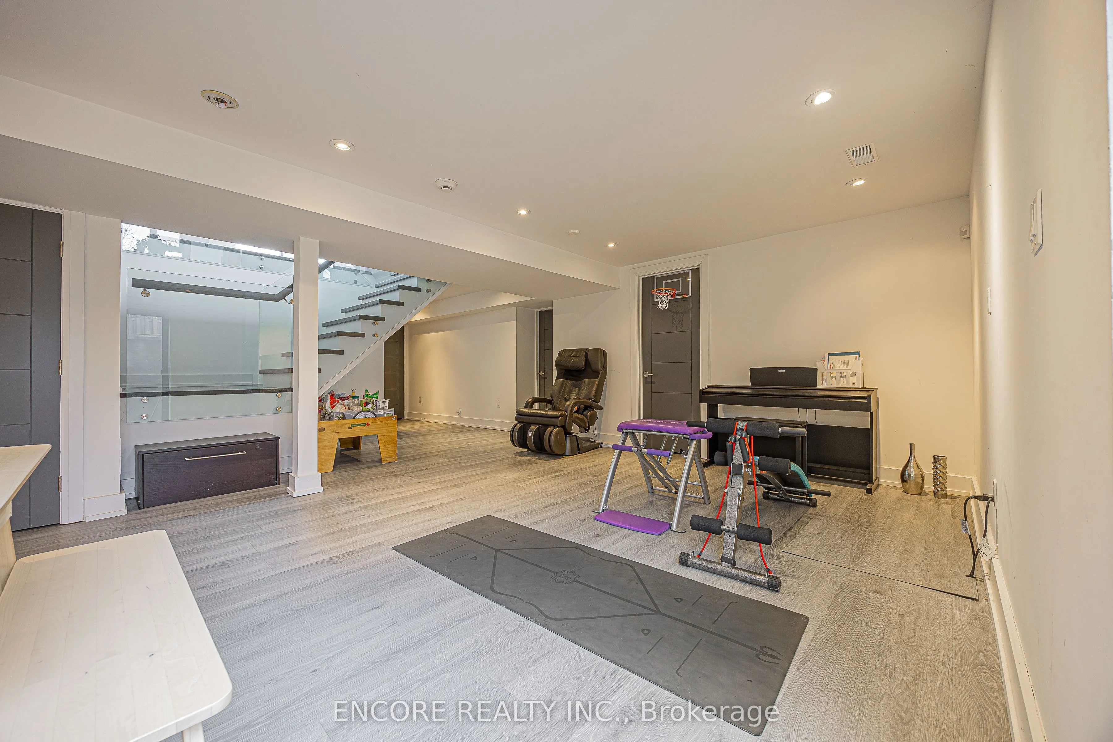 93 Pleasant View Drive