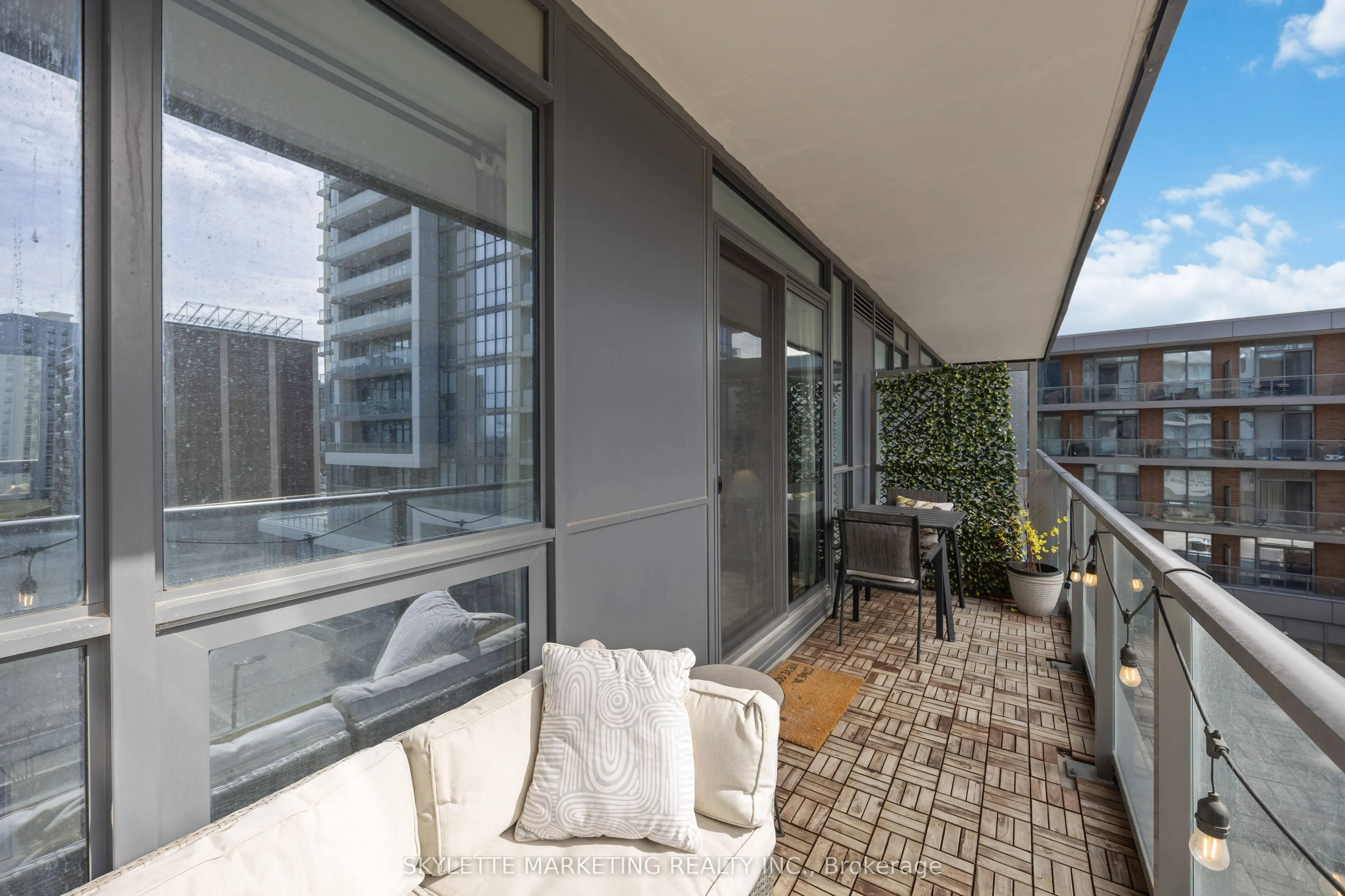 38 Forest Manor Road #414