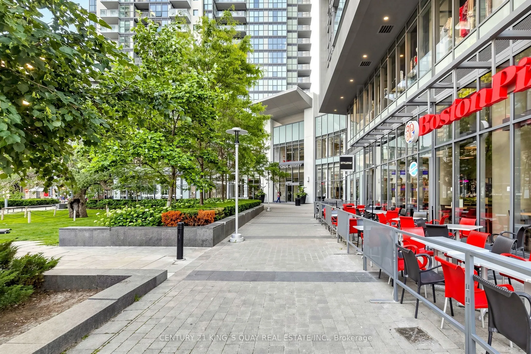 5168 Yonge Street #LPH101